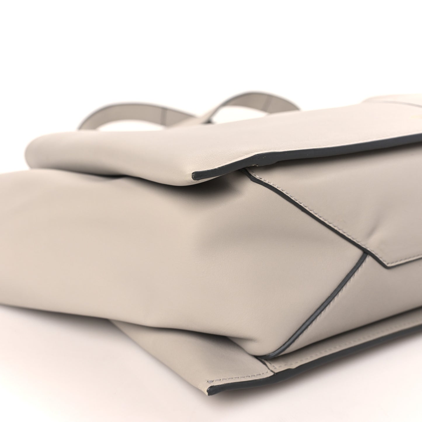Baby Grained Calfskin Medium Tri-Fold Bag Powder