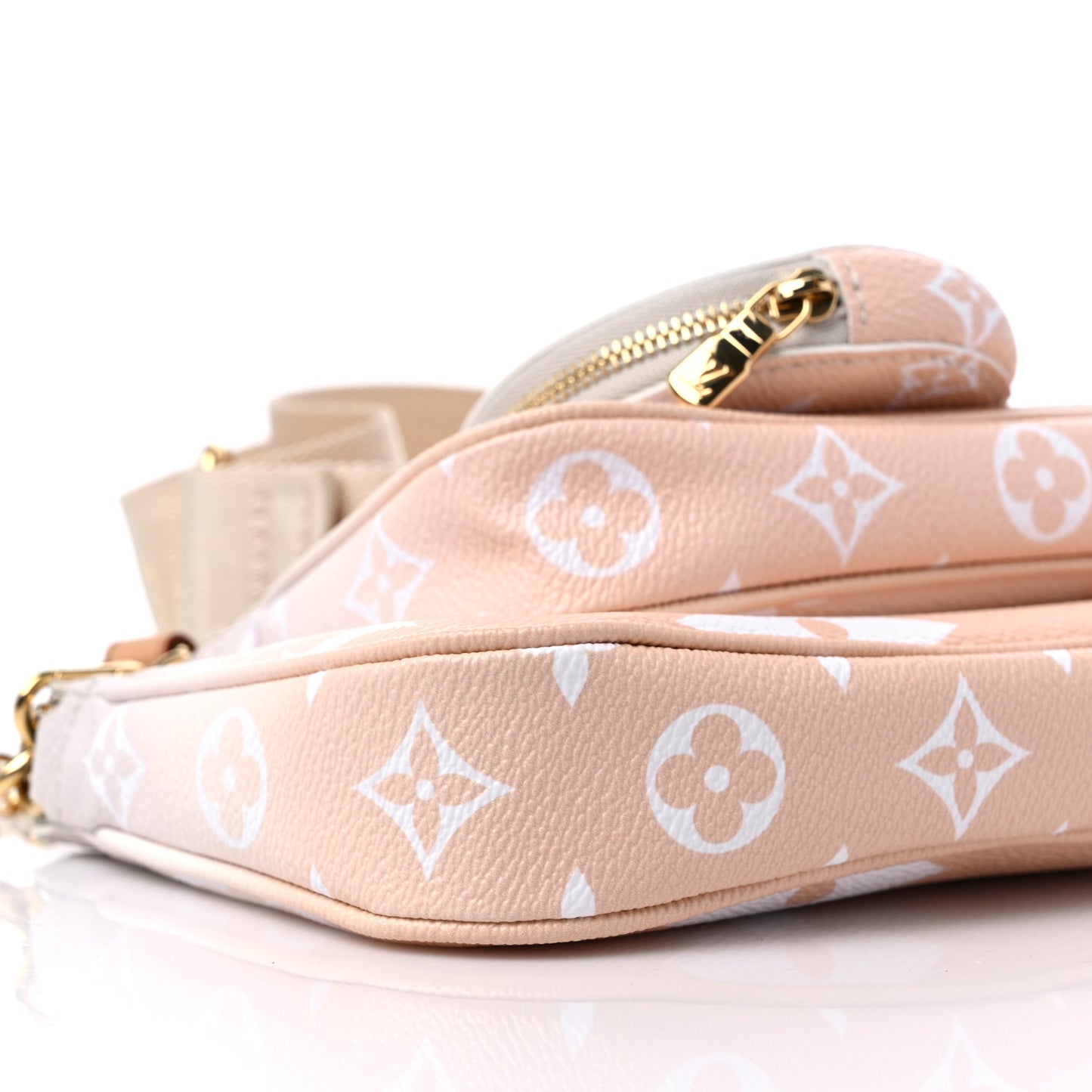 Monogram Giant By The Pool Multi Pochette Accessories Brume