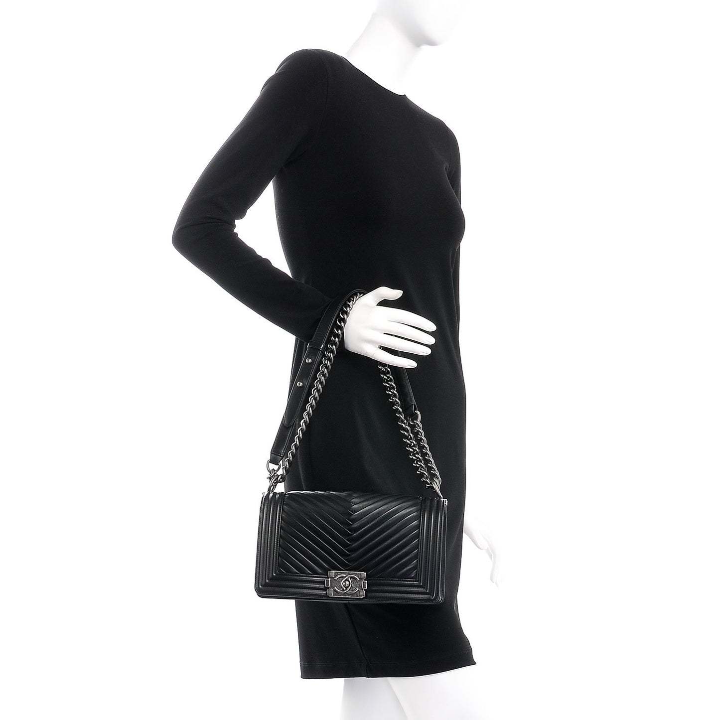 Lambskin Pleated Medium Boy Flap Black