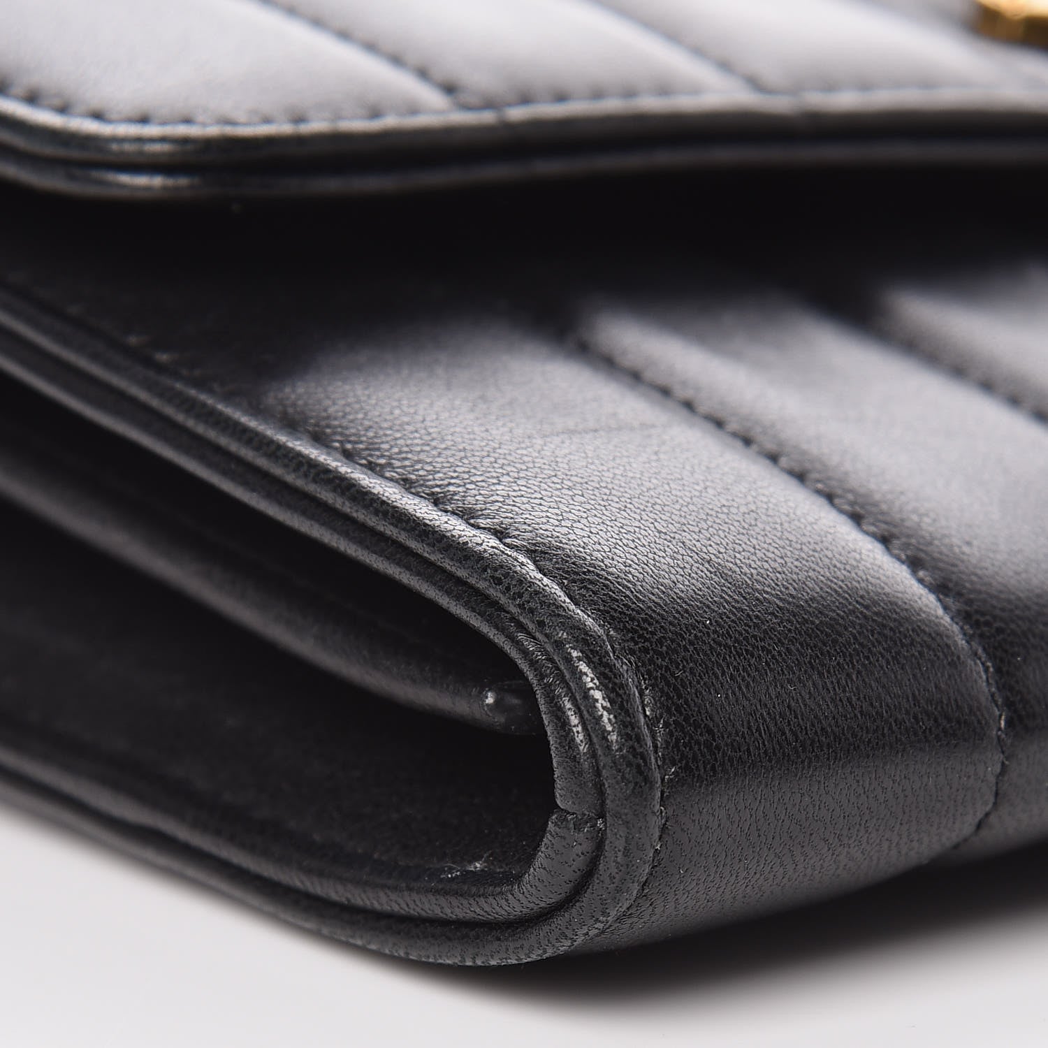 Saint Laurent Lambskin Matelasse Monogram Vicky Chain Wallet Black 5 of 14