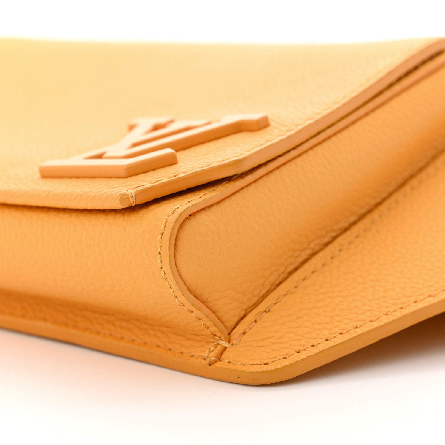 Louis Vuitton Grained Calfskin Aerogram Takeoff Sling Safran Yellow 10 of 10