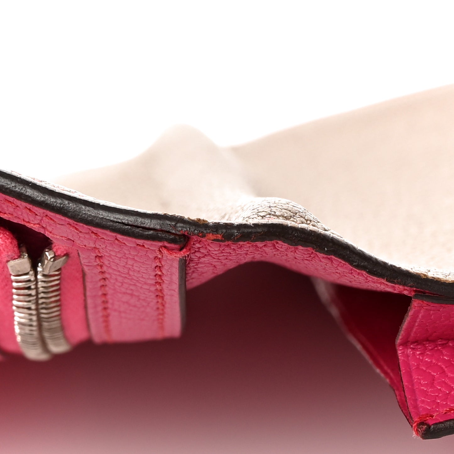 Chevre Mysore Bi-Color Bearn Gusset Wallet Etoupe Rose Shocking