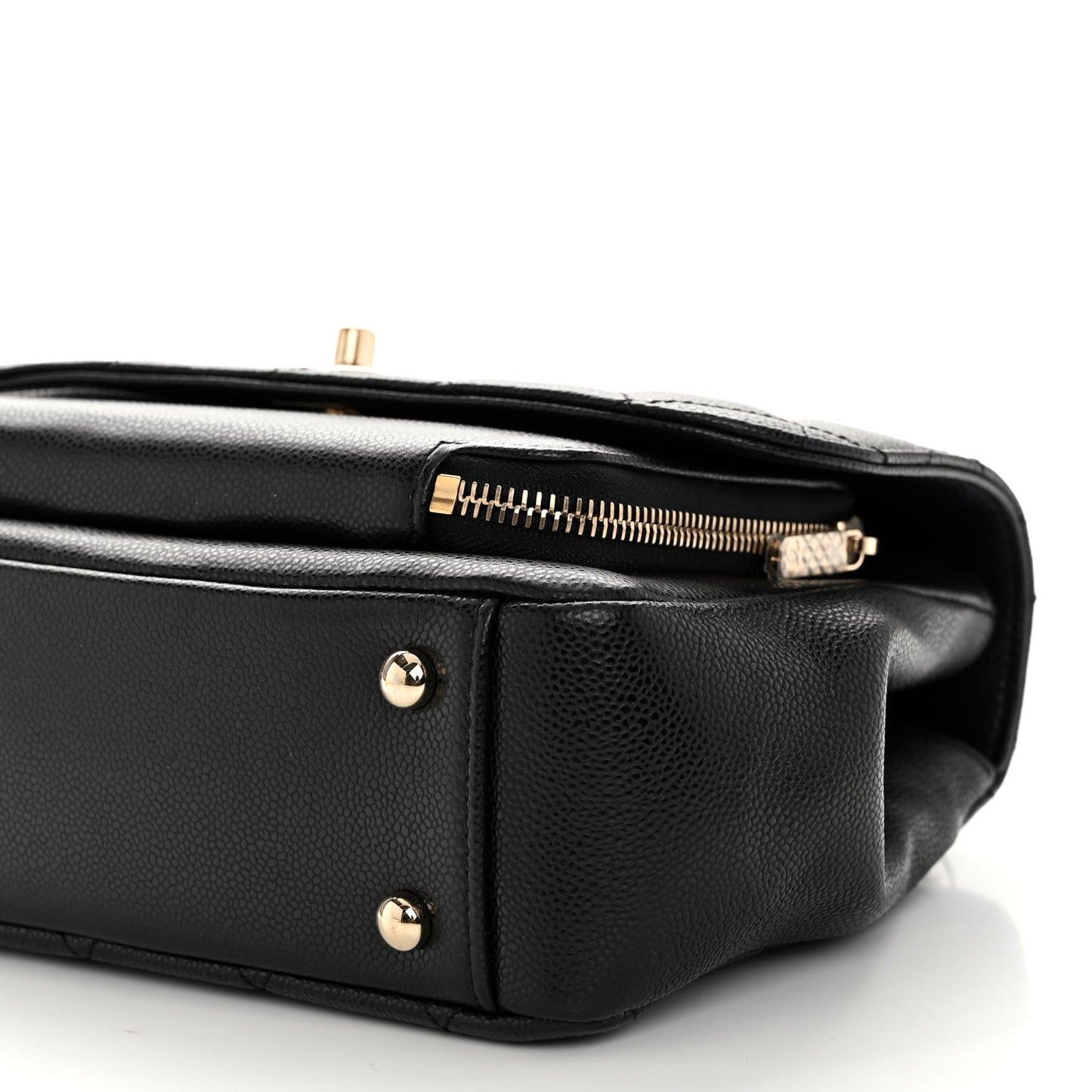 Caviar Quilted Medium Business Affinity Flap Black