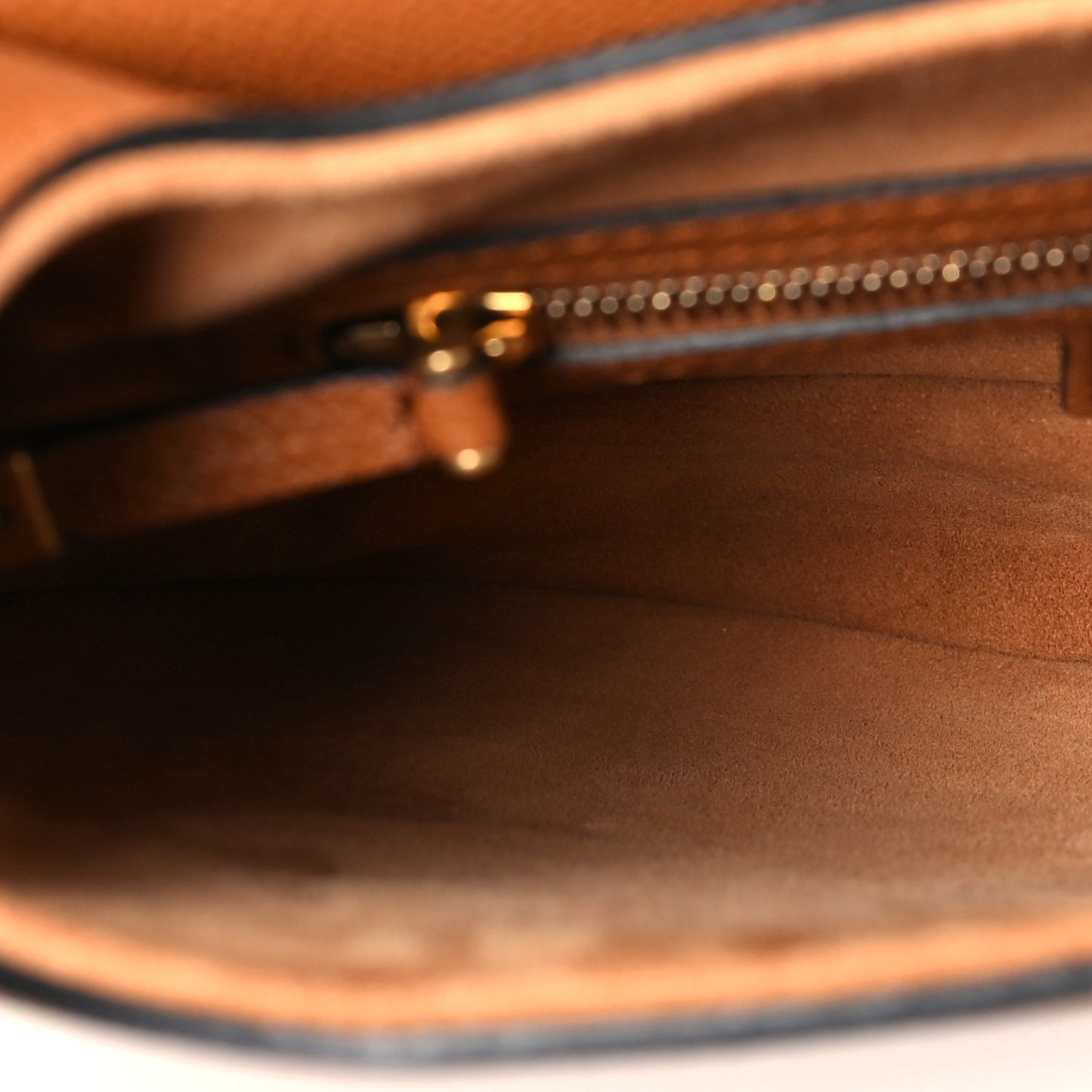 Grained Calfskin Saddle Bag With Strap Camello