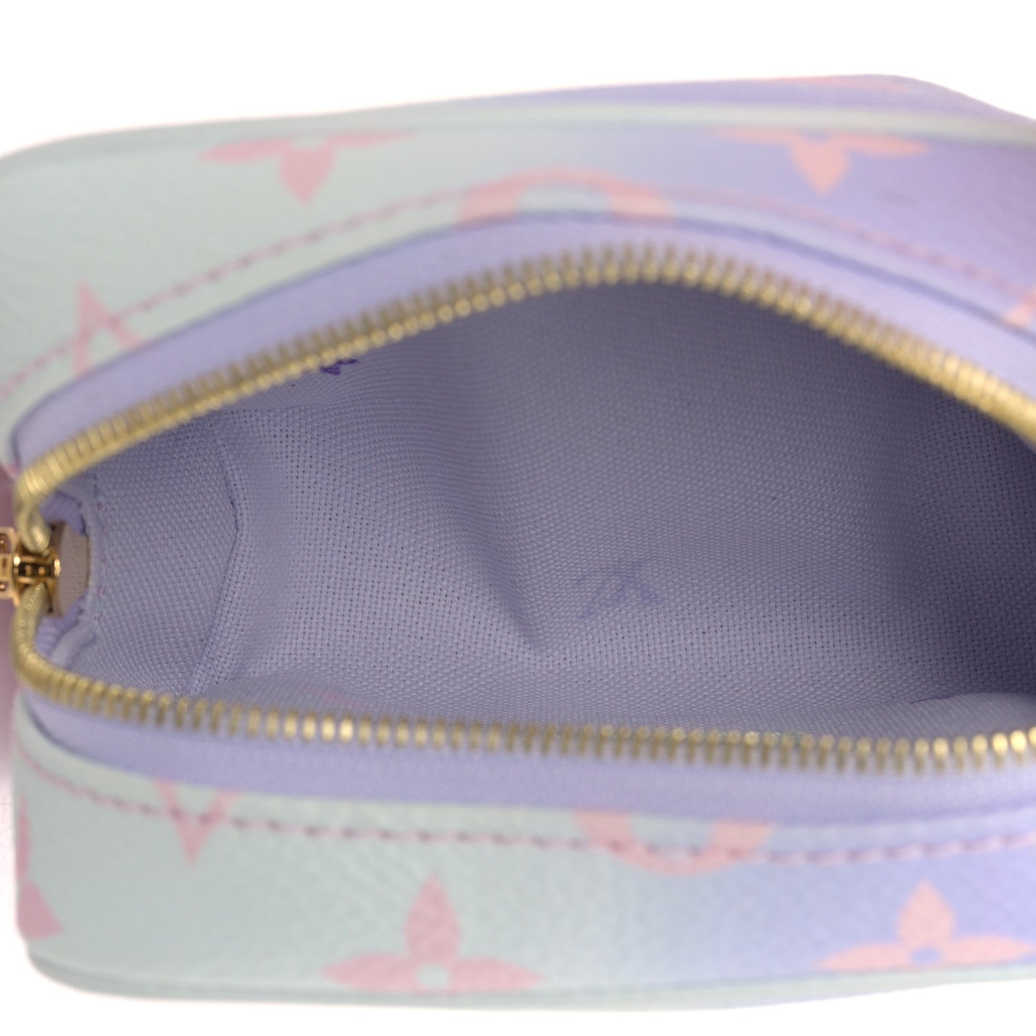 Louis Vuitton Monogram Giant Spring In The City Wapity Case Sunrise Pastel 5 of 8
