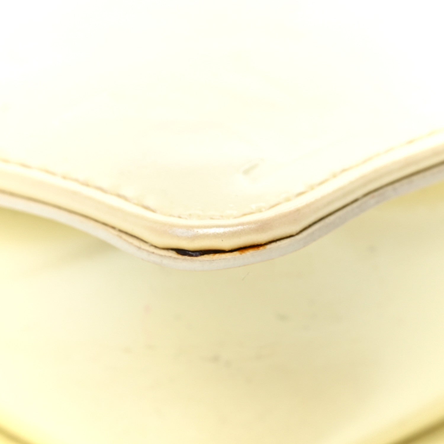 Louis Vuitton Vernis Lexington Pochette Perle 12 of 27