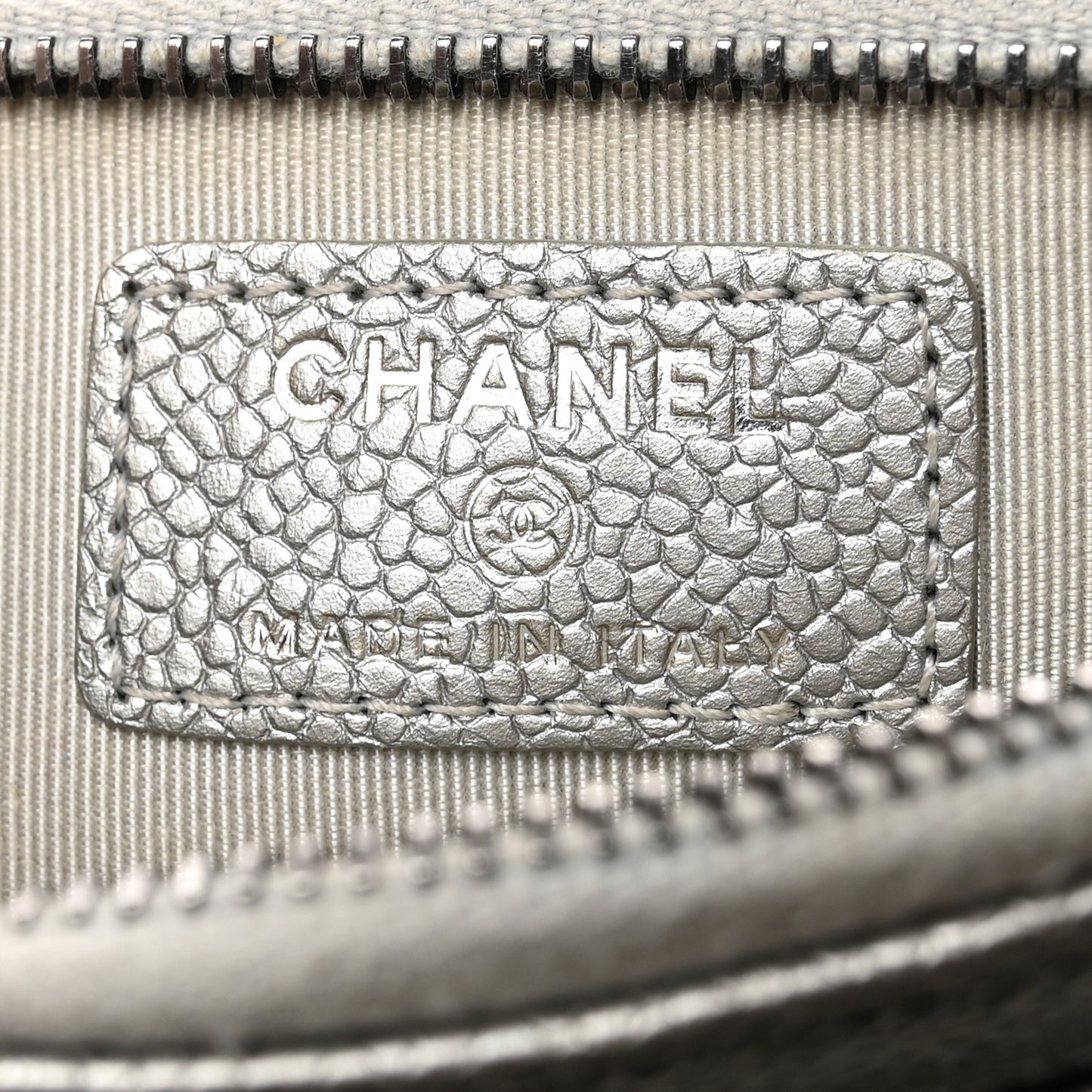 Metallic Caviar Quilted Classic Zip Pouch Silver