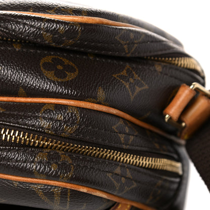Louis Vuitton Monogram Reporter PM 19 of 28
