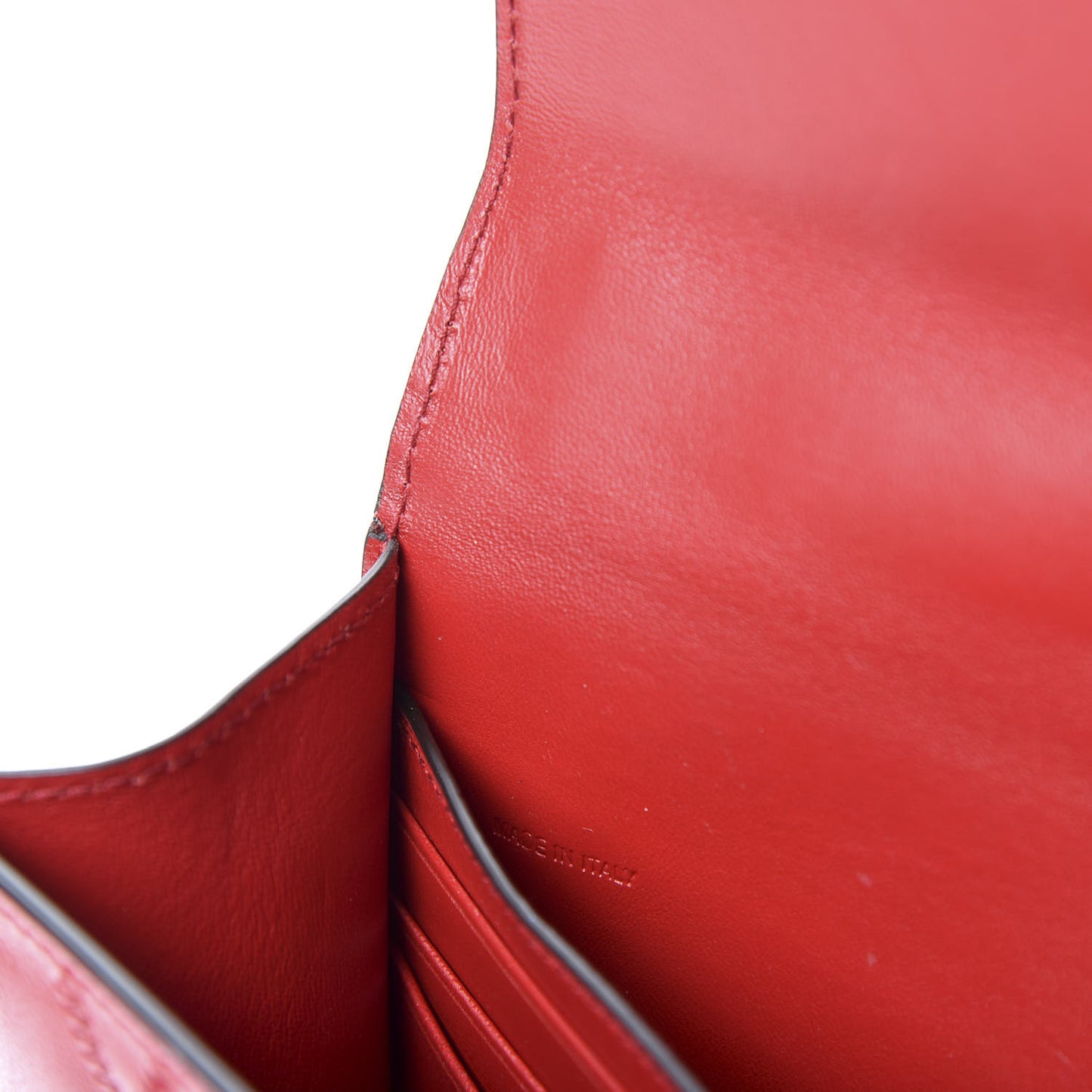 Goatskin Quilted GV3 Strap Wallet Vermillon