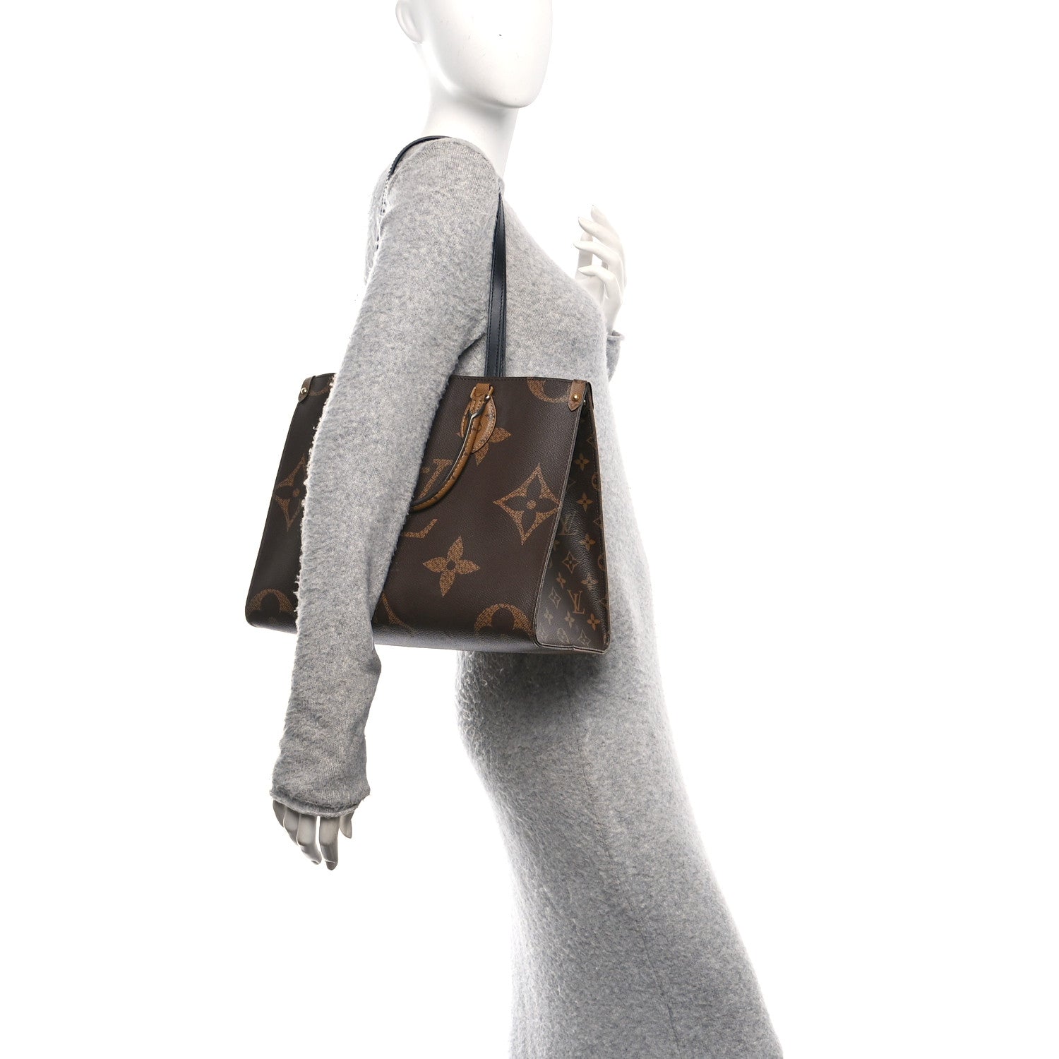 Louis Vuitton Reverse Monogram Giant Onthego MM 2 of 9