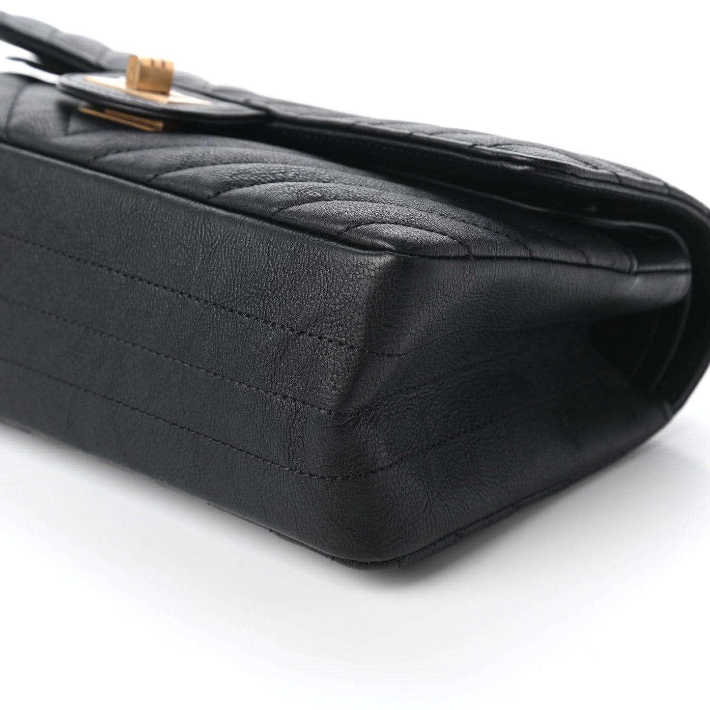 Crumpled Calfskin Chevron Quilted 2.55 Reissue 225 Flap Black