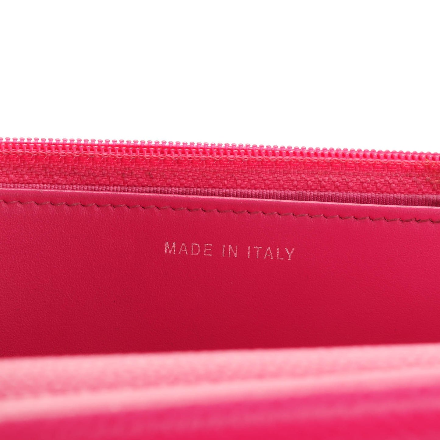 Caviar Quilted Wallet On Chain WOC Pink