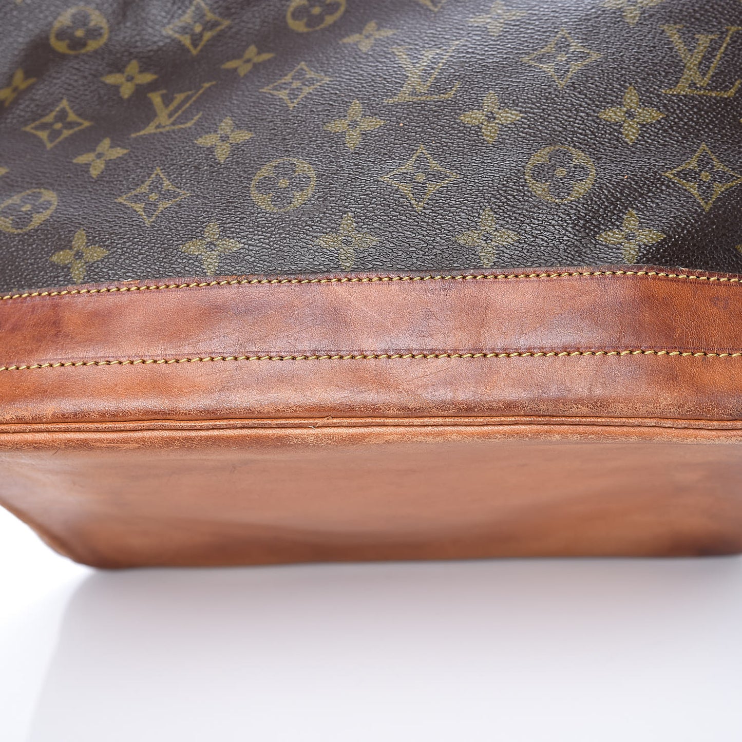 Monogram Noe