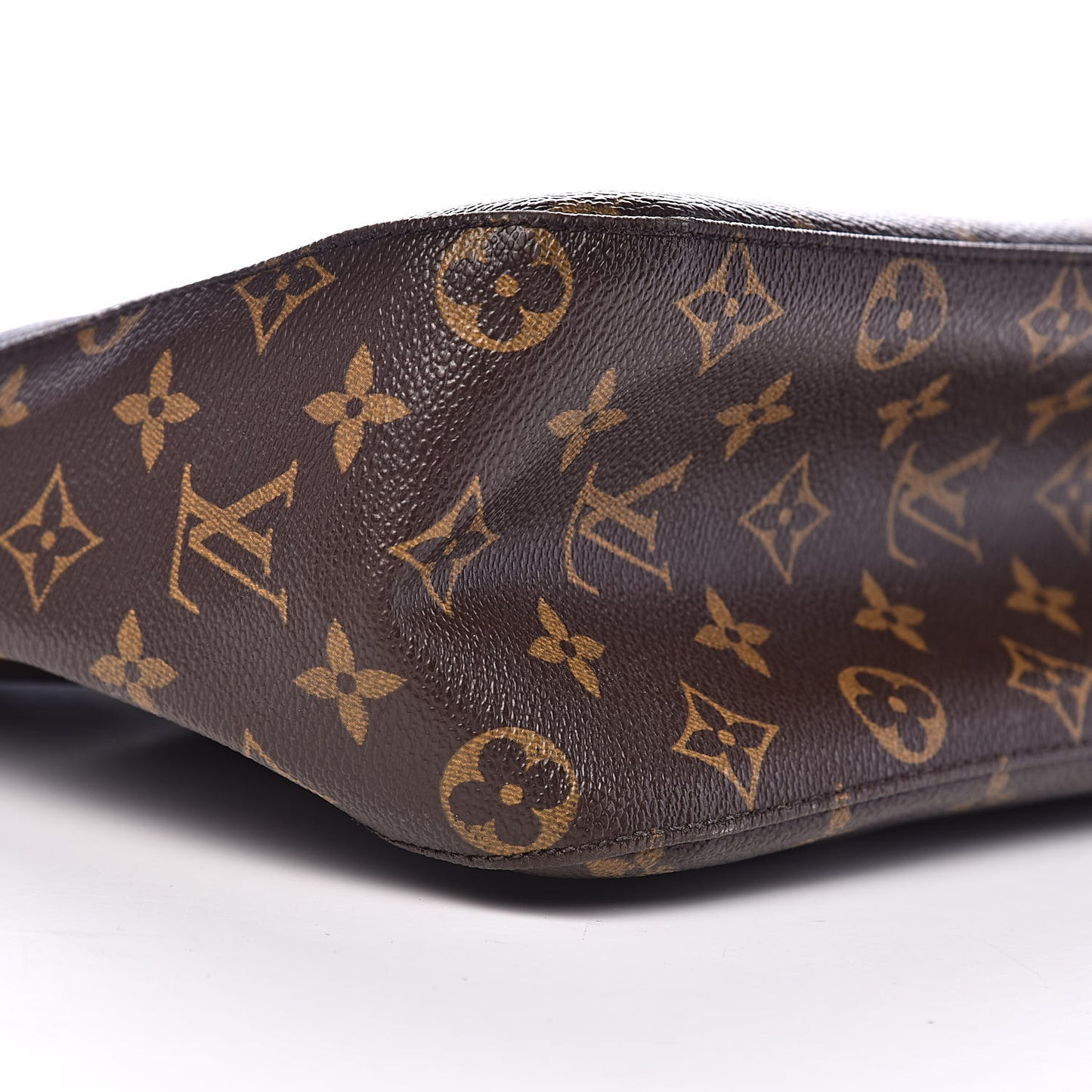 Monogram Looping MM