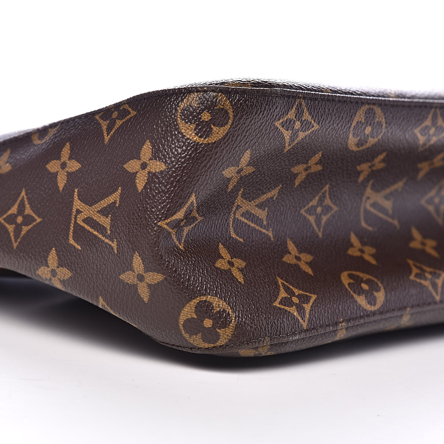 Louis Vuitton Monogram Looping MM 13 of 16