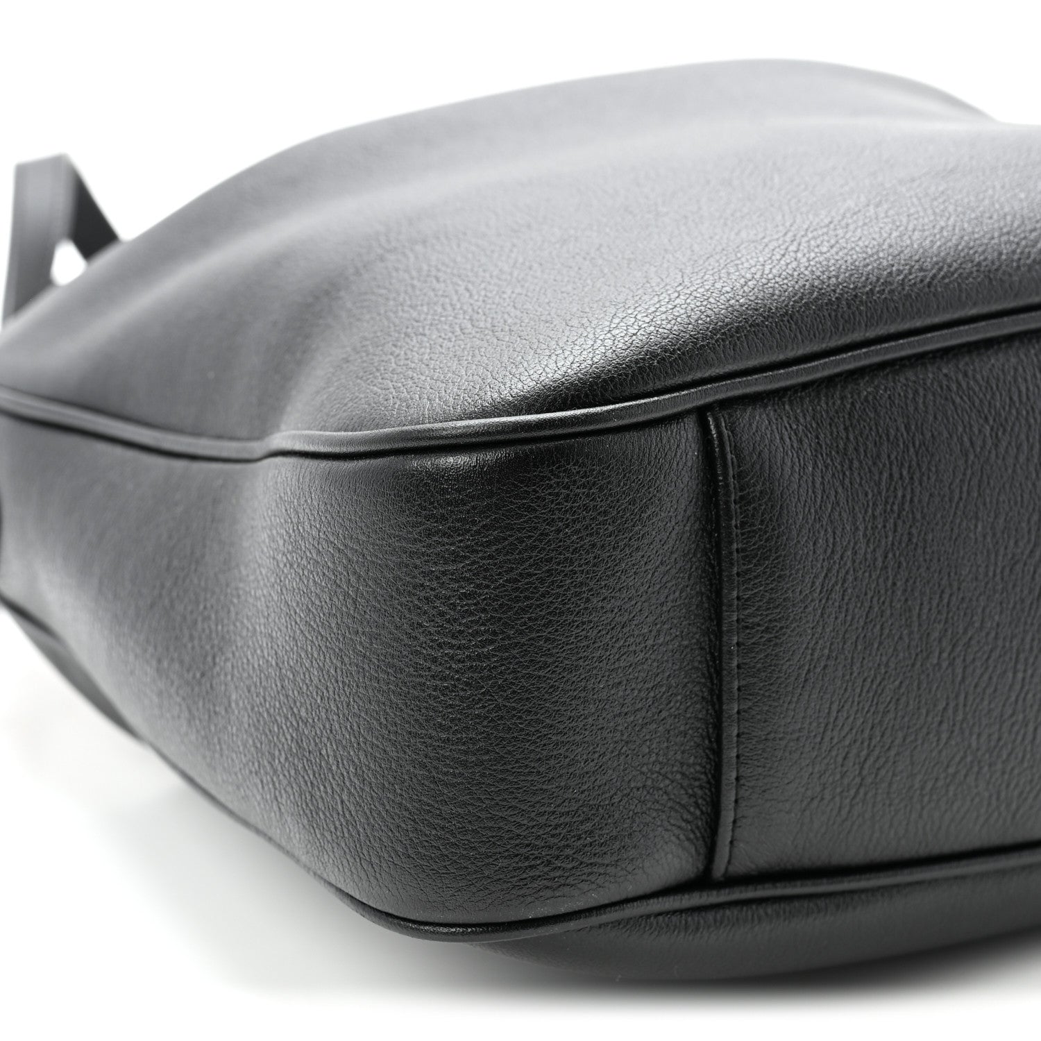 Gucci Softy Wonka Textured Dollar Calfskin Medium Diana Shoulder Bag Black Dusty Grey 9 of 10