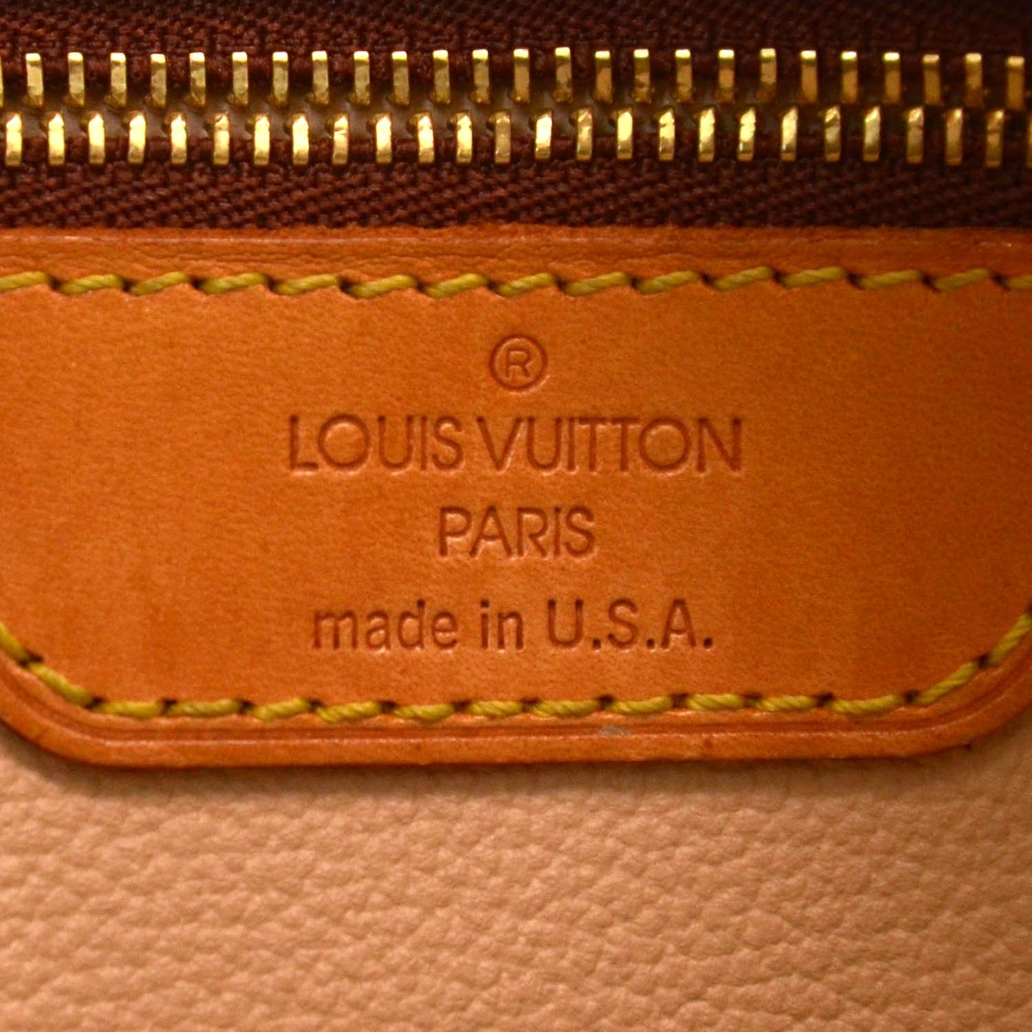 Monogram Petit Bucket 23
