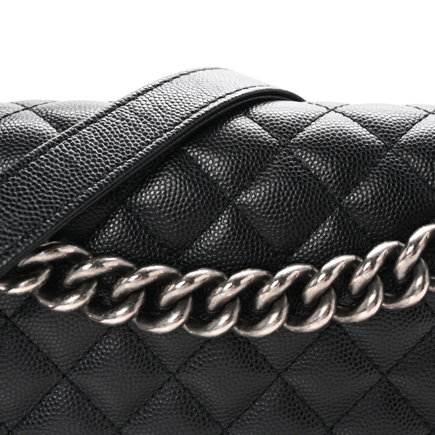 Caviar Quilted Medium Boy Flap Black