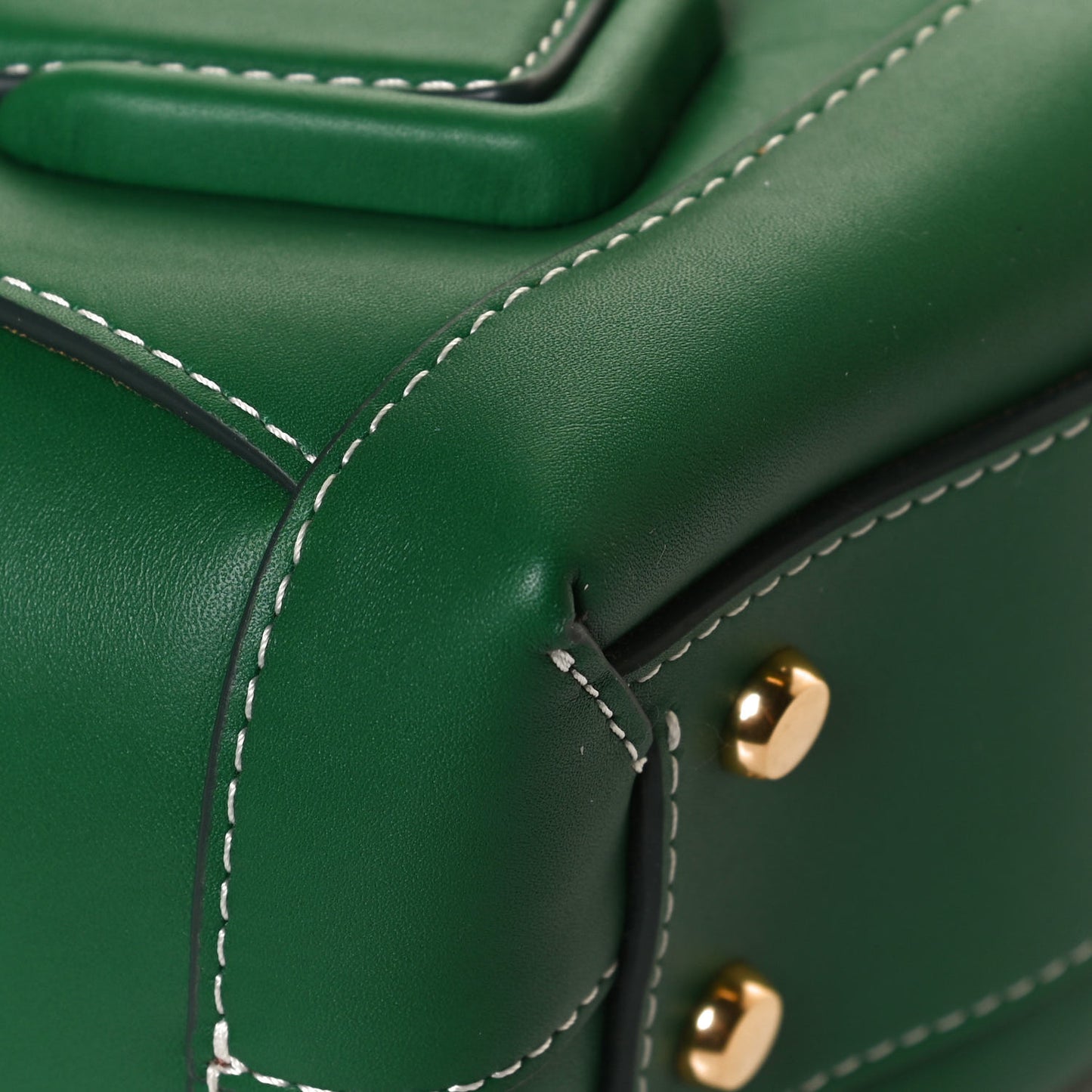 French Calfskin Maxi Intrecciato Arco 33 Racing Green