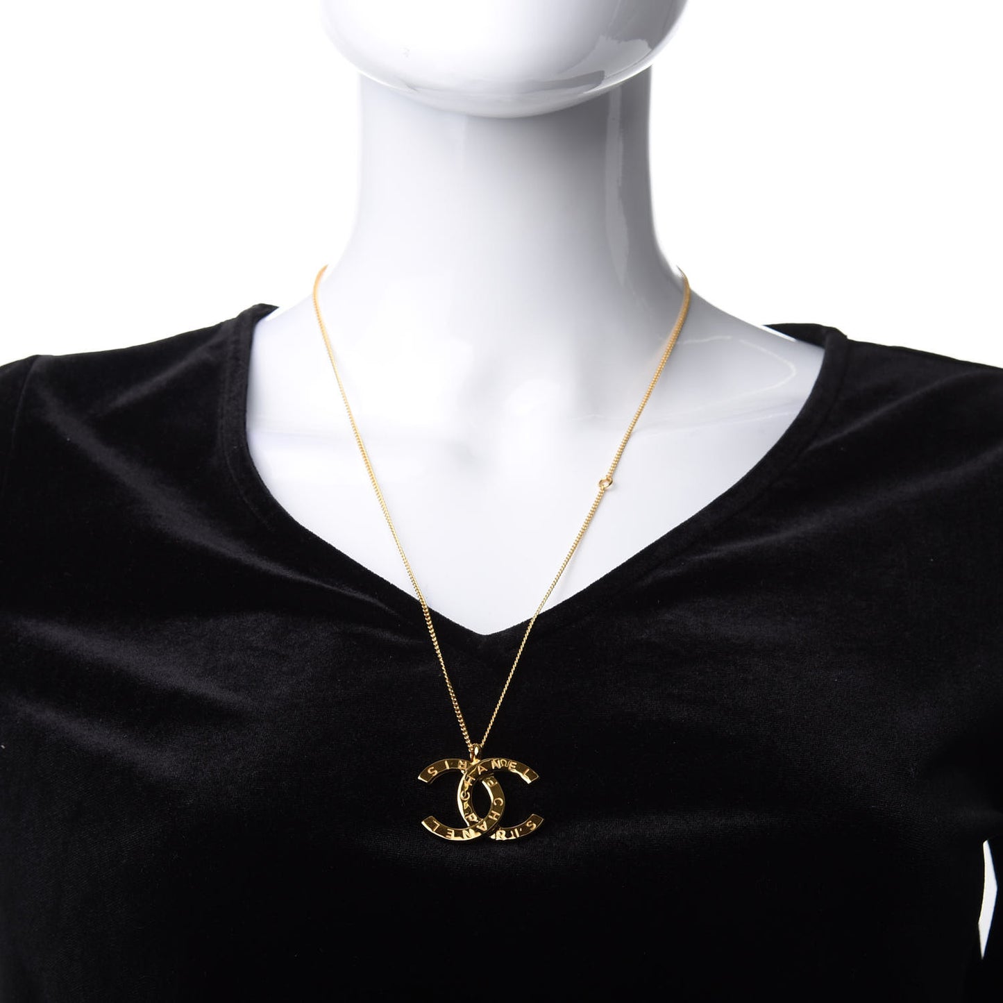 Metal CC Paris Button Necklace Gold