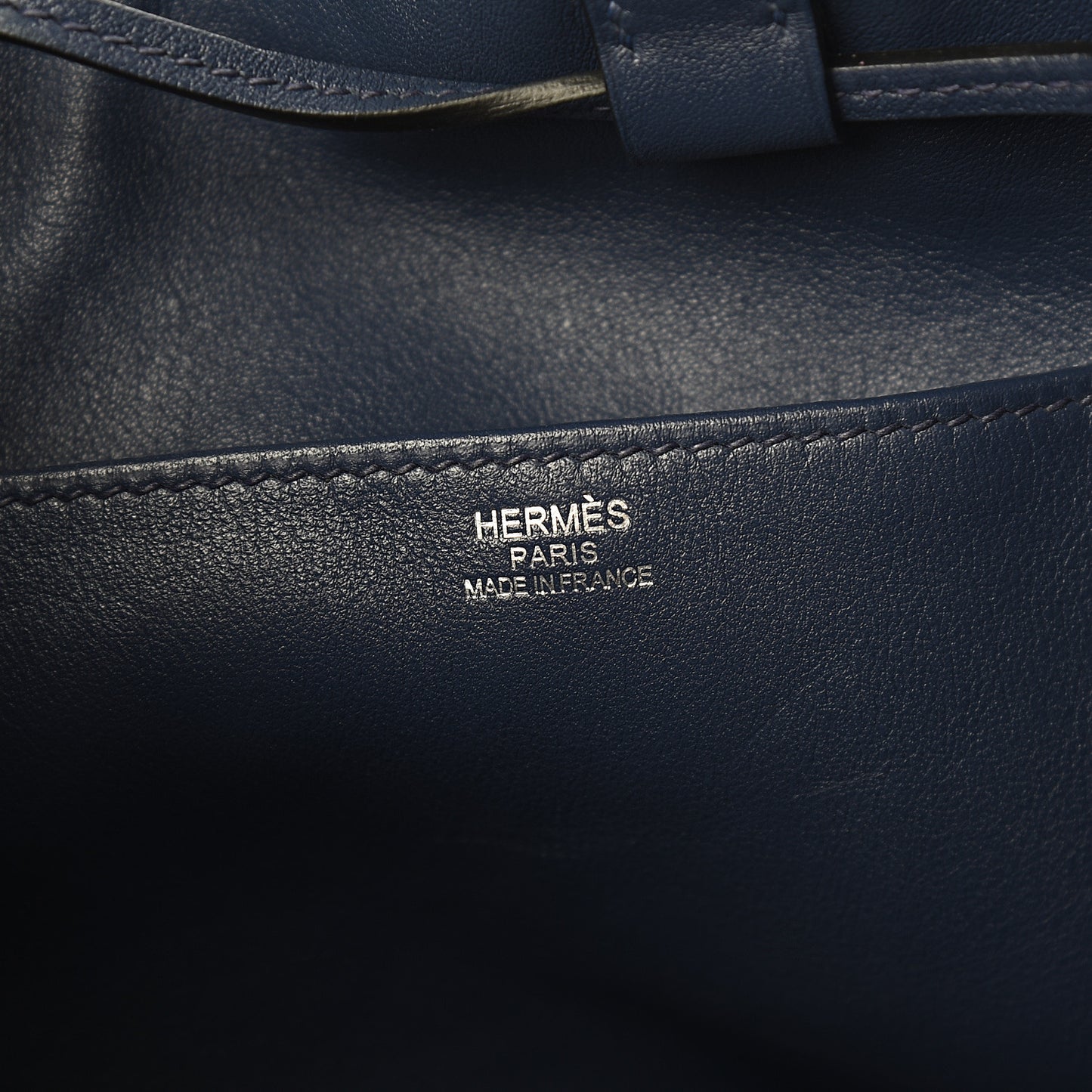Volupto Calfskin Swift Sac Licol 17 Bleu Nuit Vert Bengale Cognac