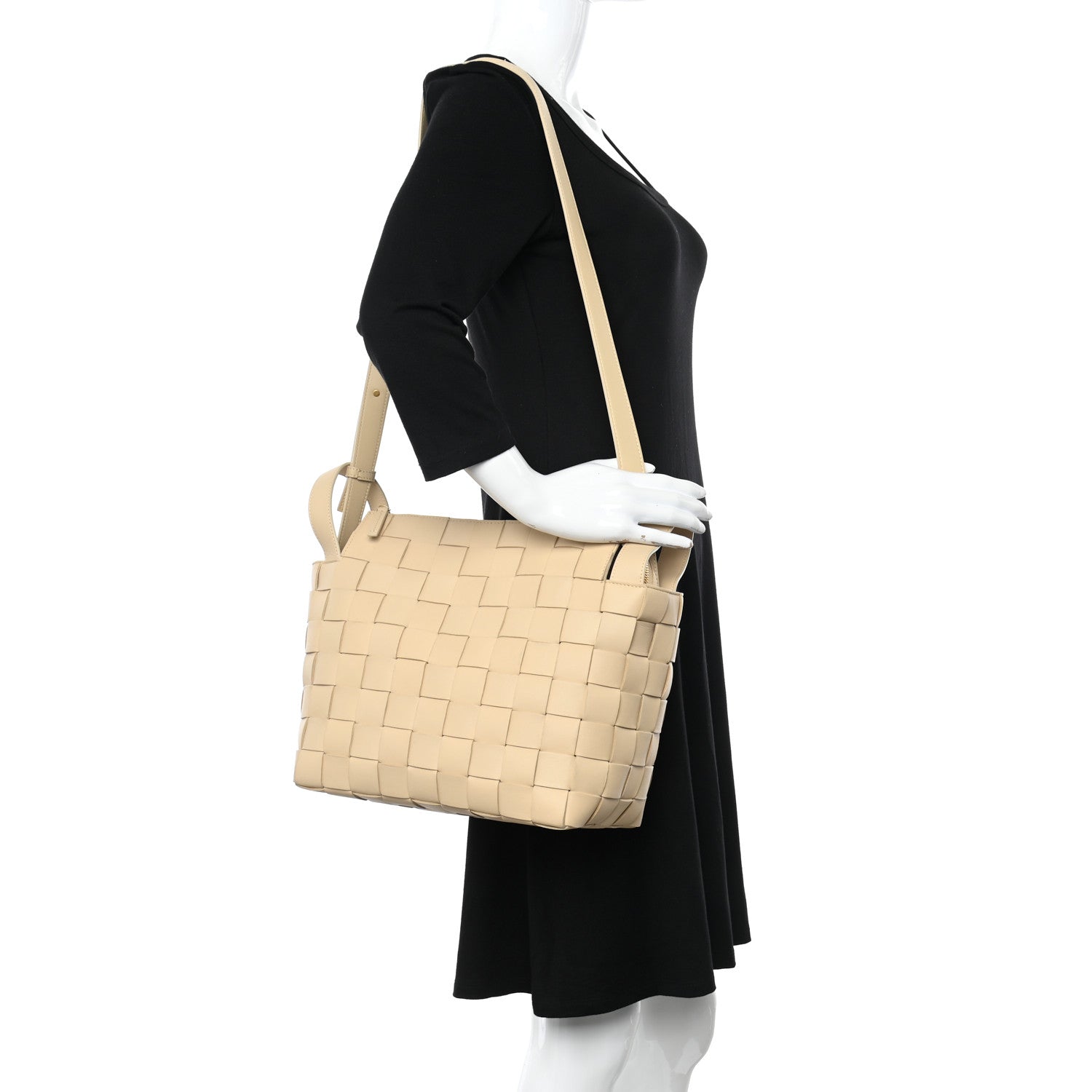 Bottega Veneta Lambskin Maxi Intrecciato Bowling Cassette Shoulder Bag Porridge 2 of 12