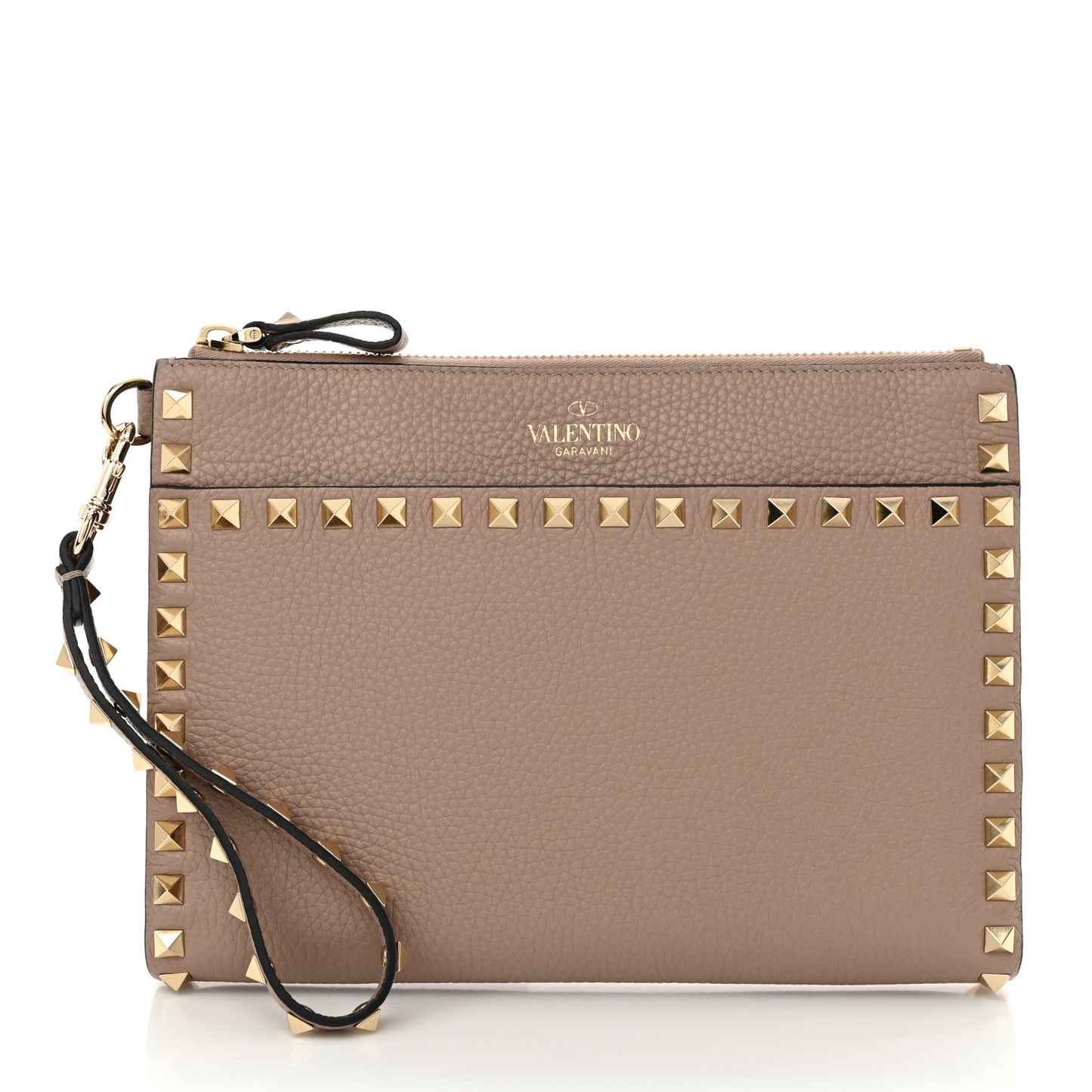 Pebbled Calfskin Medium Rockstud Flat Pouch Poudre