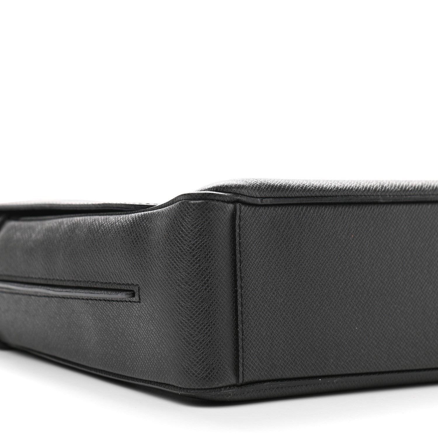 Louis Vuitton Taiga Roman MM Messenger Black 5 of 11