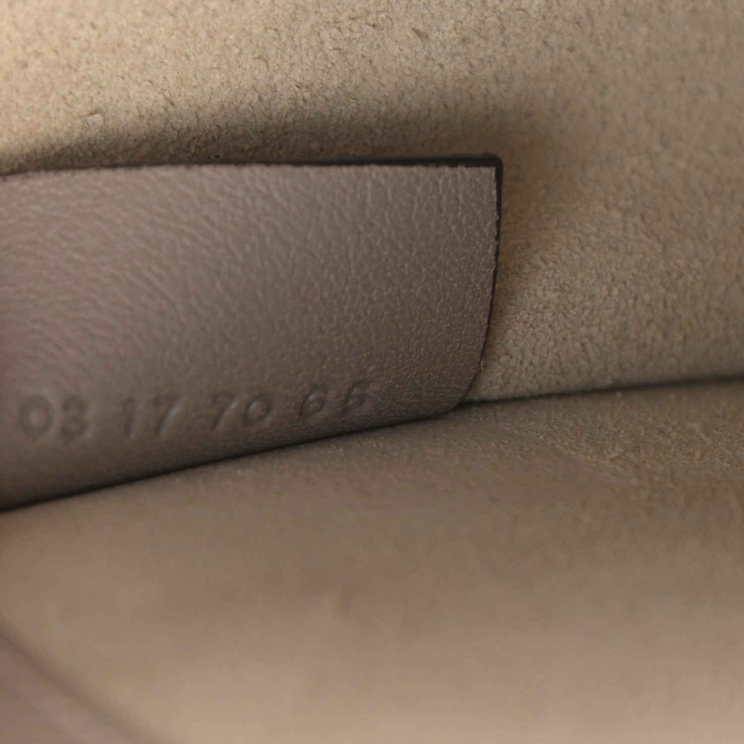 Chloe Calfskin Suede Small Nile Bracelet Bag Motty Grey 7 of 16