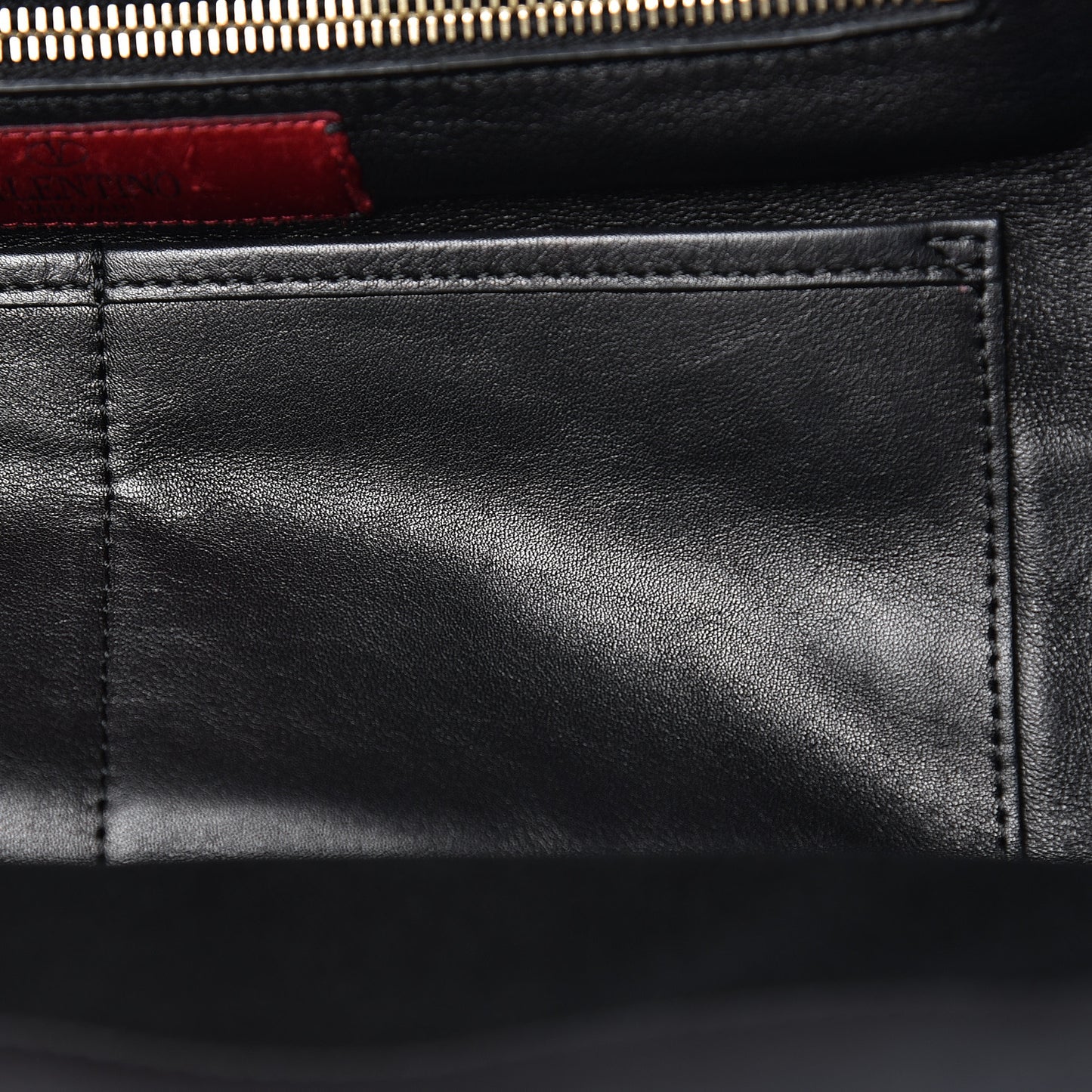 Vitello Medium Rockstud Tote Black