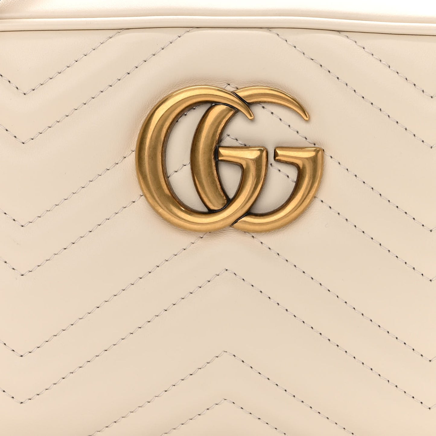 Calfskin Matelasse Small GG Marmont Chain Shoulder Bag White