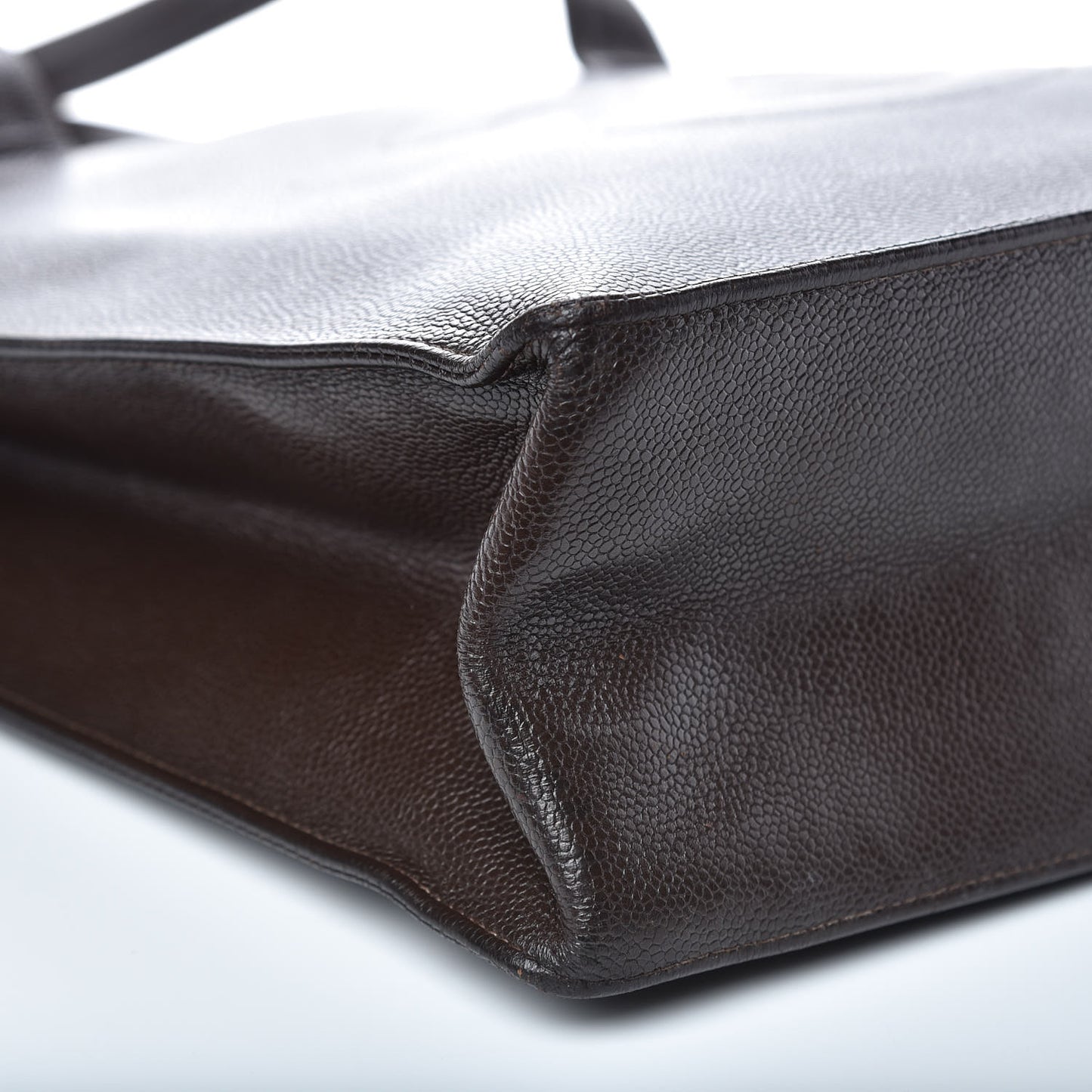 Caviar CC Shoulder Bag Brown