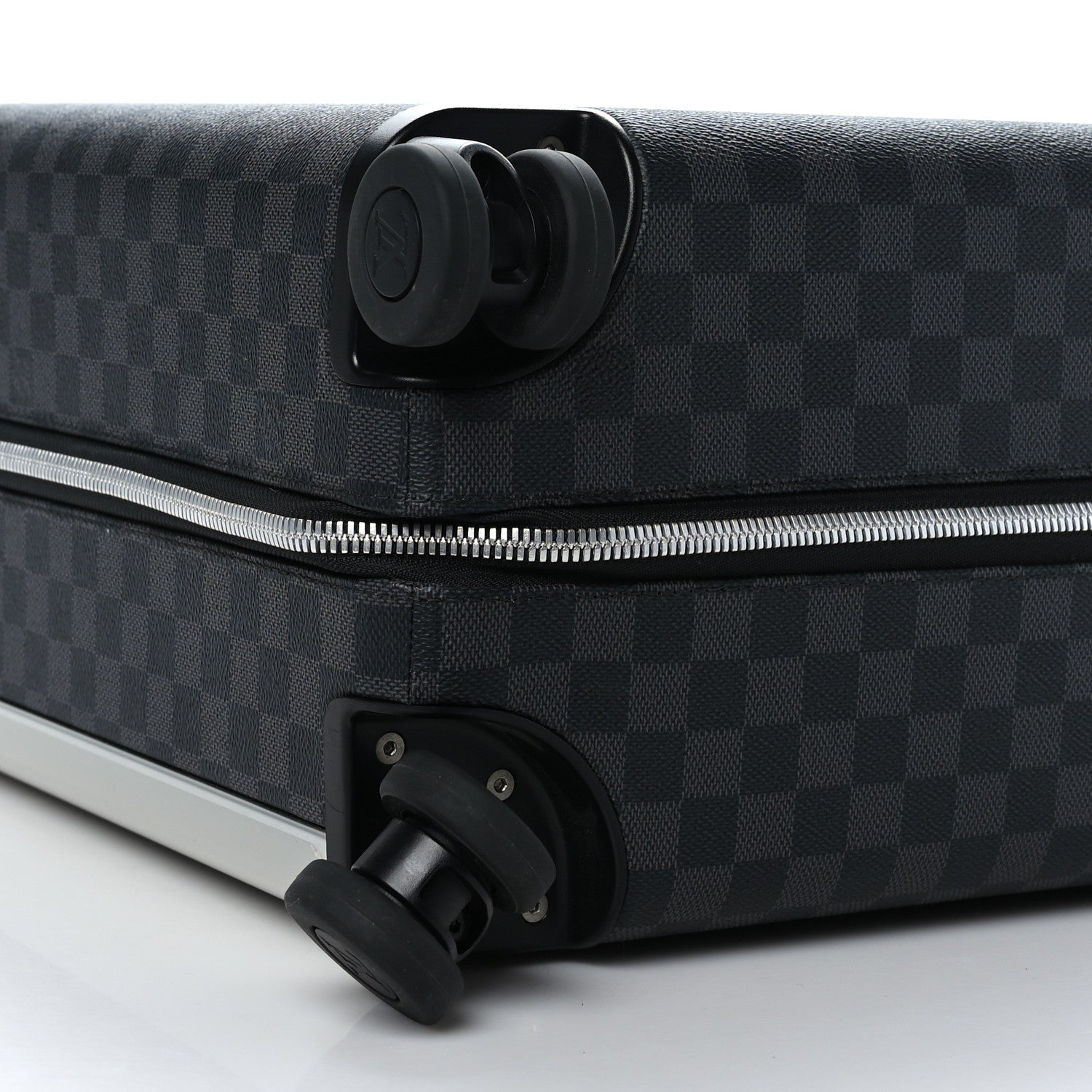 Louis Vuitton Damier Graphite Horizon 7 of 10