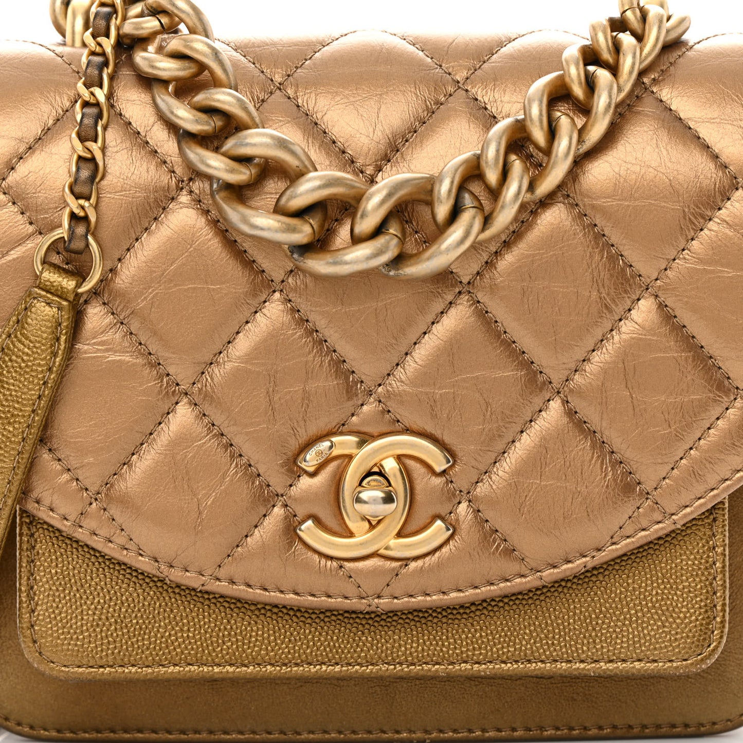 Metallic Calfskin Caviar Quilted Mini Chain Handle Flap Gold