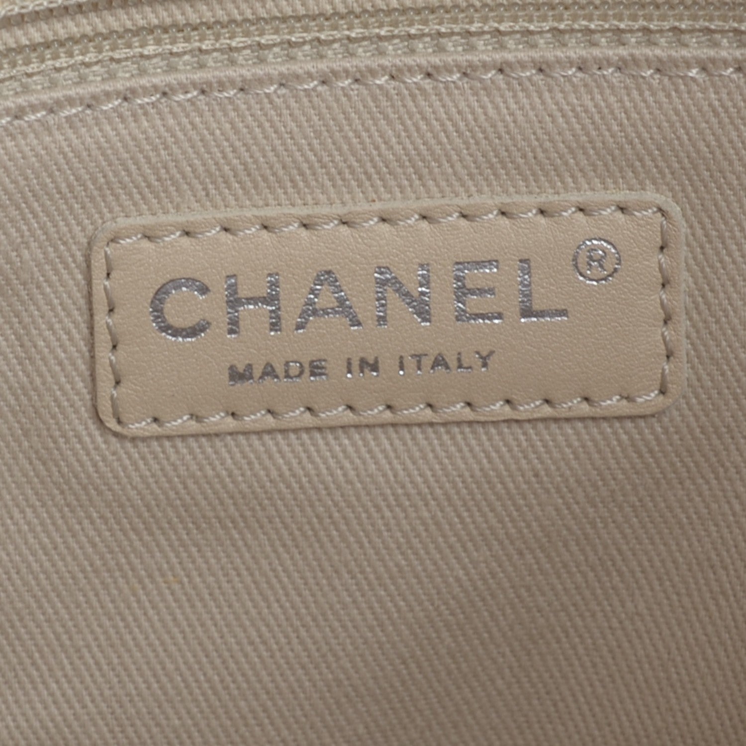 Chanel Caviar Quilted Timeless CC Soft Tote Red 6 of 7