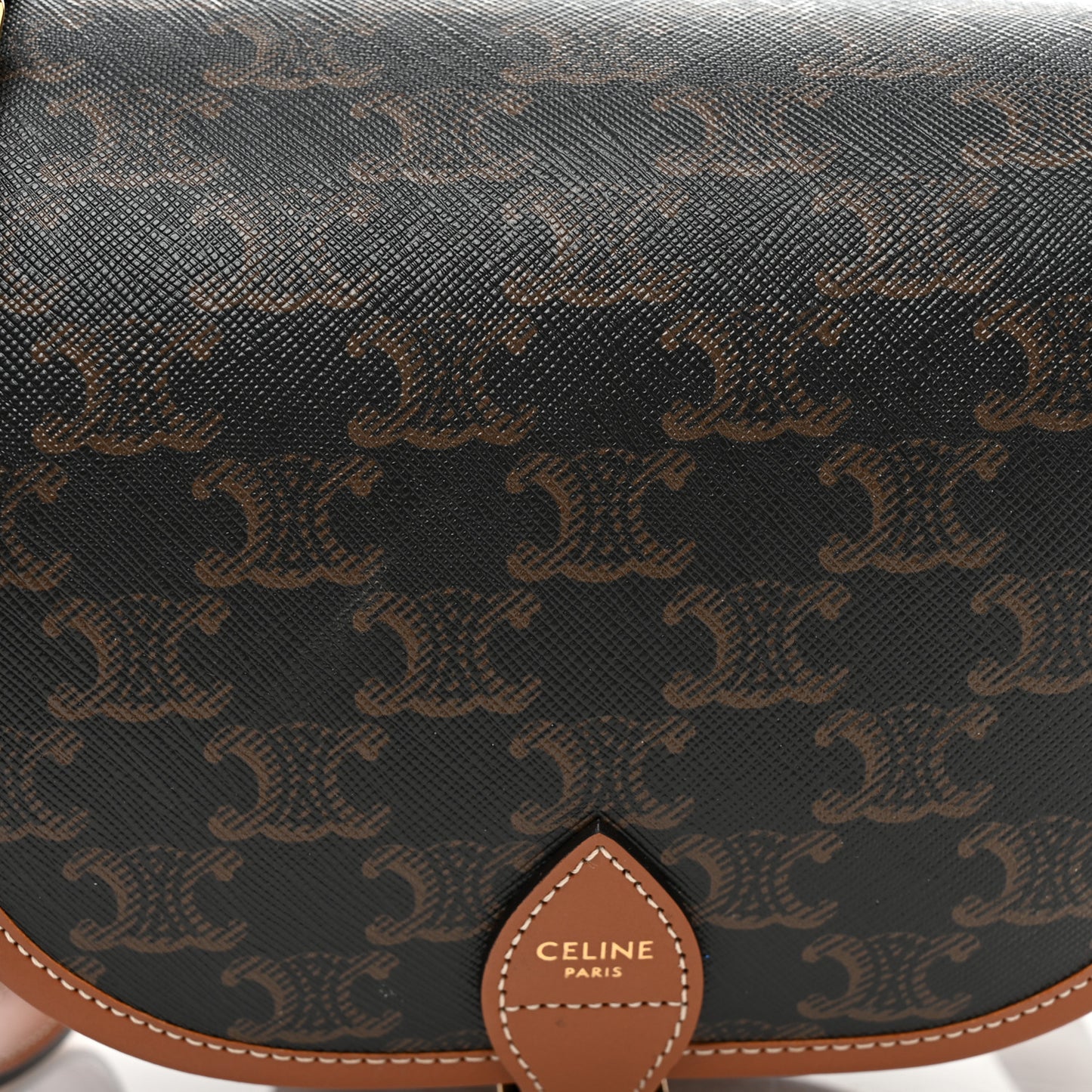 Triomphe Canvas Medium Folco Bag Tan