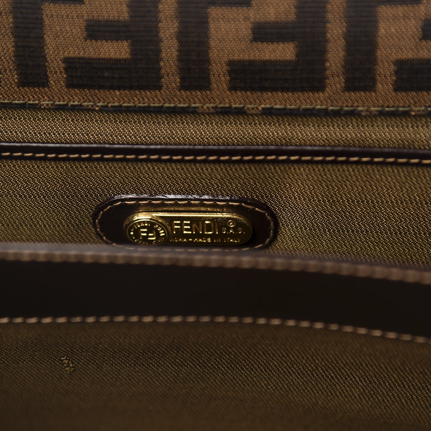 Zucca Calfskin Flap Tobacco Moro
