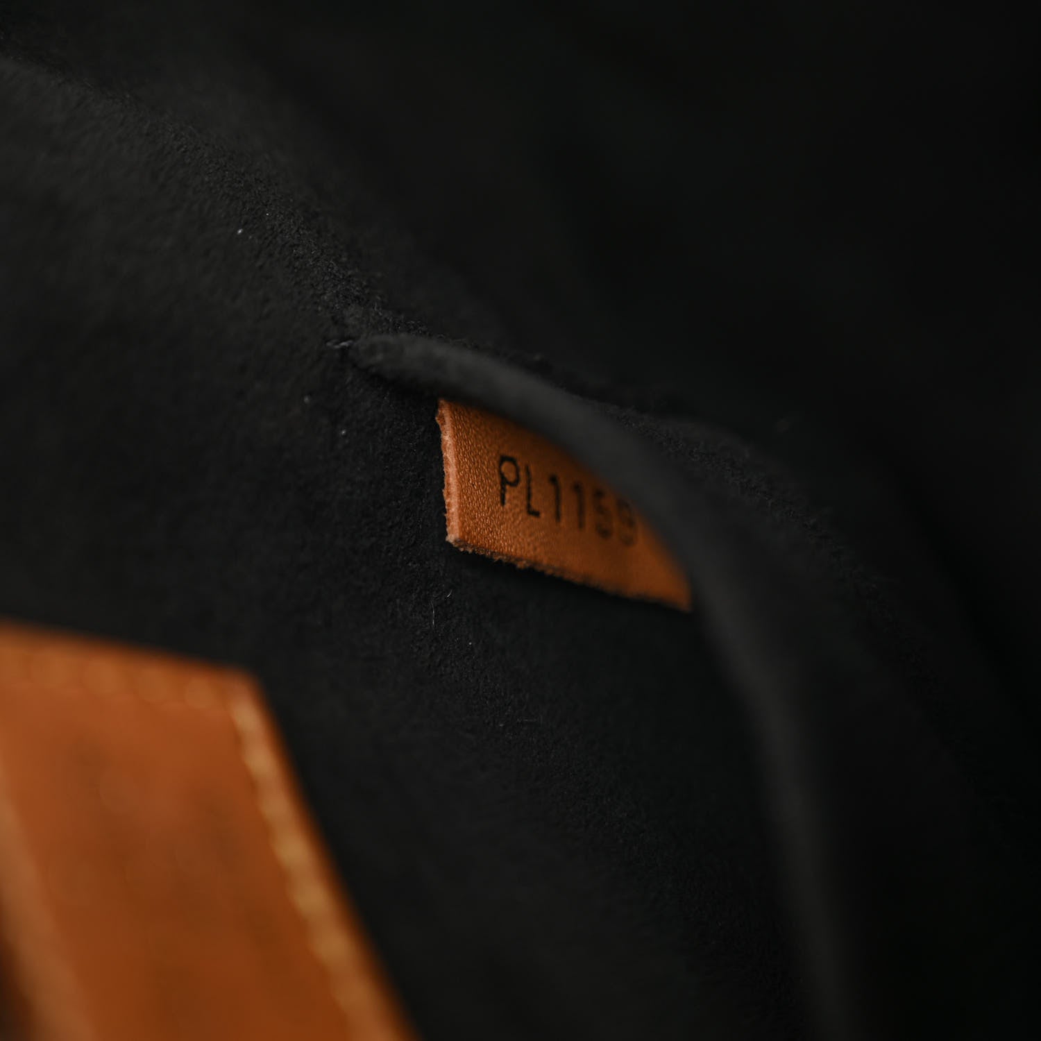 Louis Vuitton Reverse Monogram Giant Boite Chapeau Souple 7 of 14