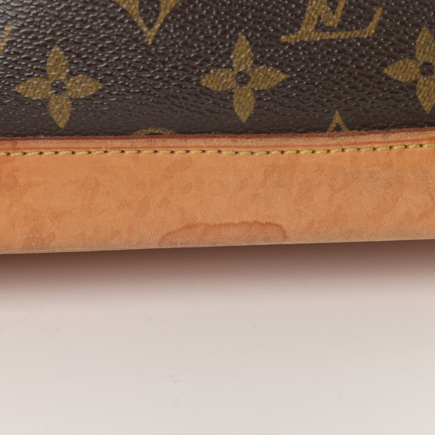 Louis Vuitton Monogram Alma PM 19 of 19