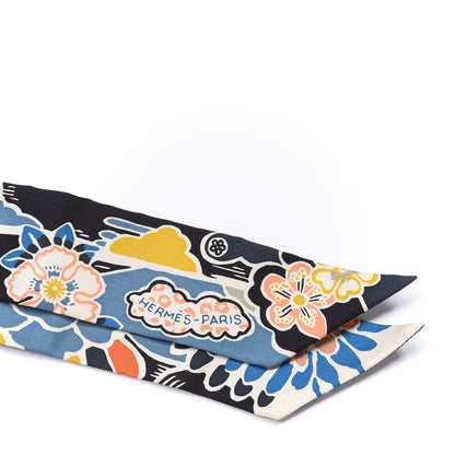Hermes Silk Twilly Bingata Vert Noir Saumon 2 of 4