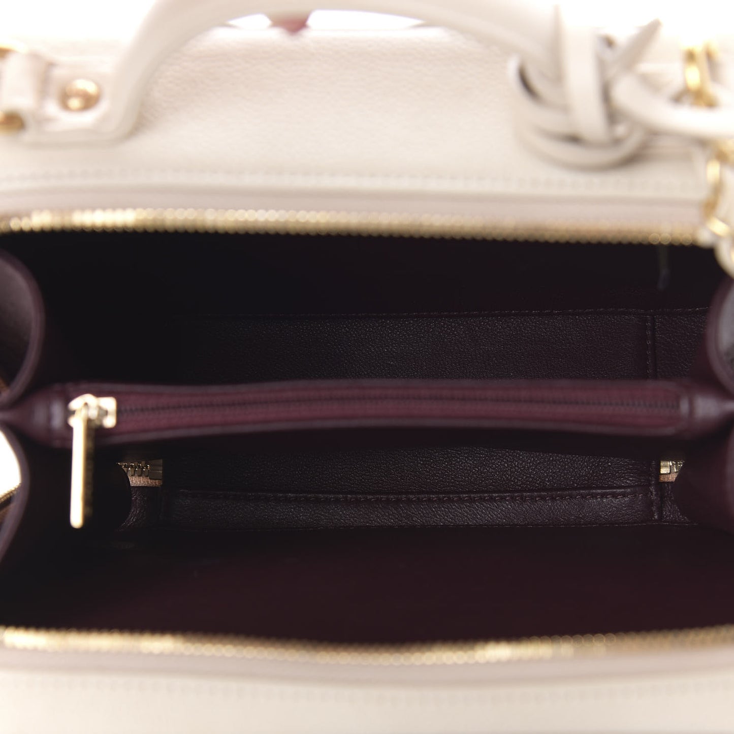 Caviar Quilted Medium CC Filigree Vanity Case Light Beige