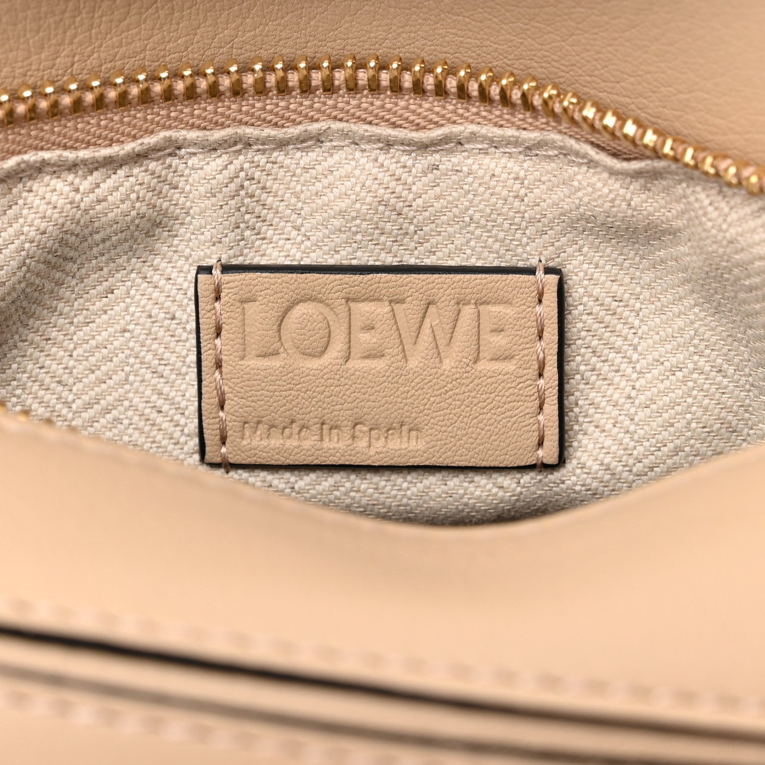 Loewe Calfskin Small Puzzle Bag Dusty Beige Soft White 6 of 10