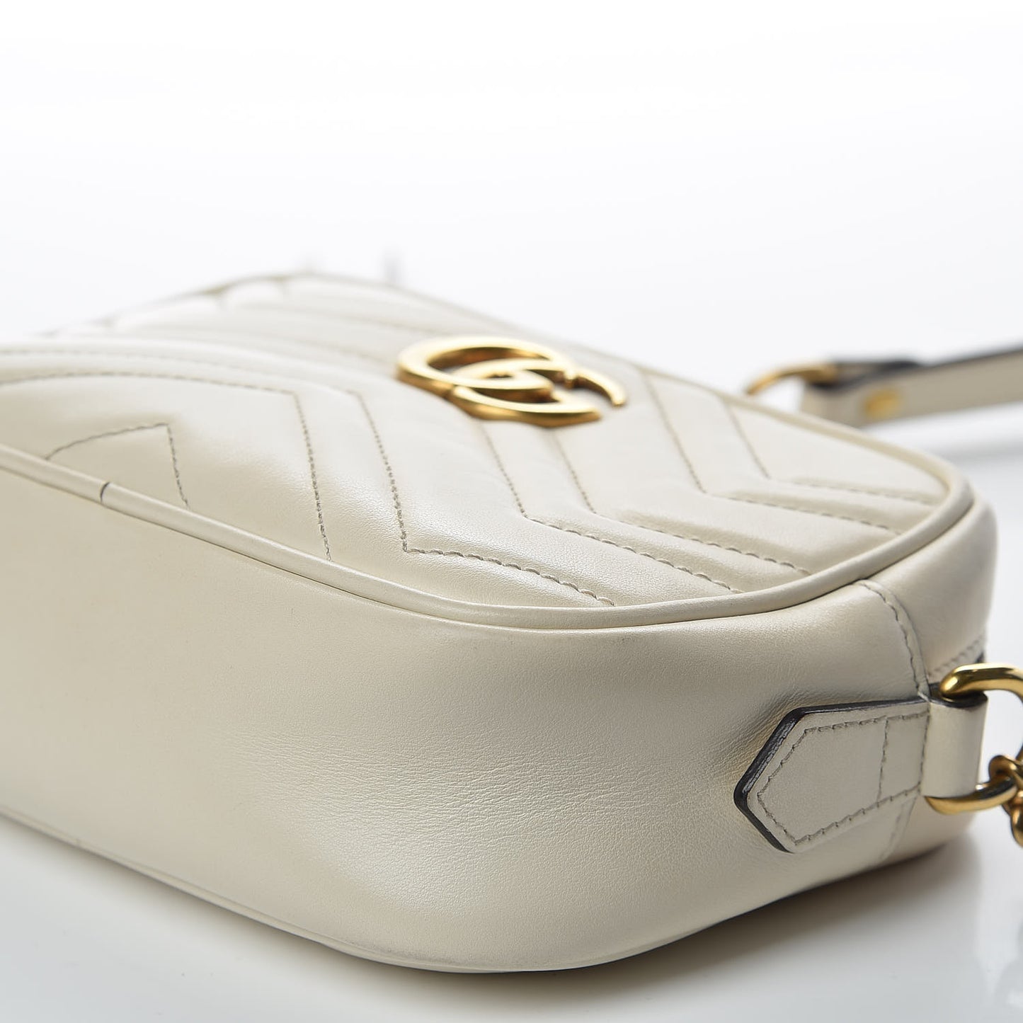Calfskin Matelasse Mini GG Marmont Chain Shoulder Bag White