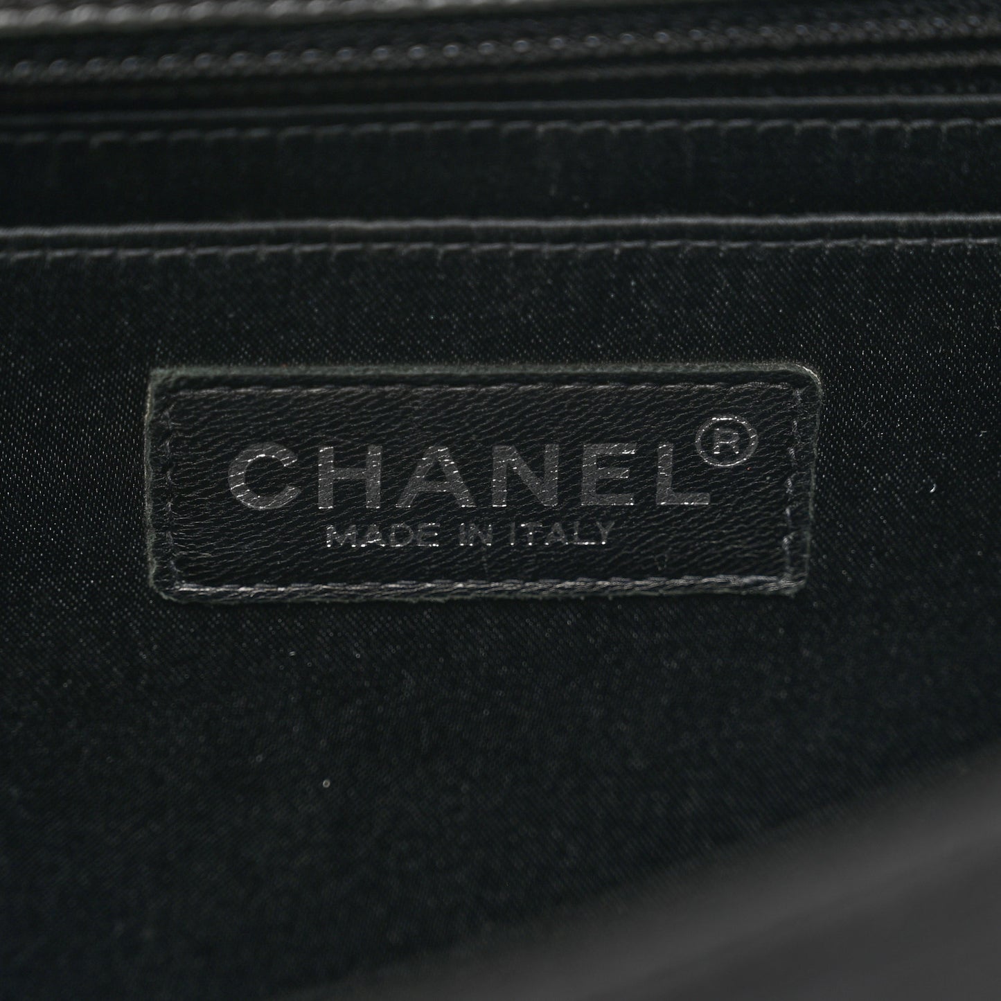 Nylon Medium Travel Flap Black