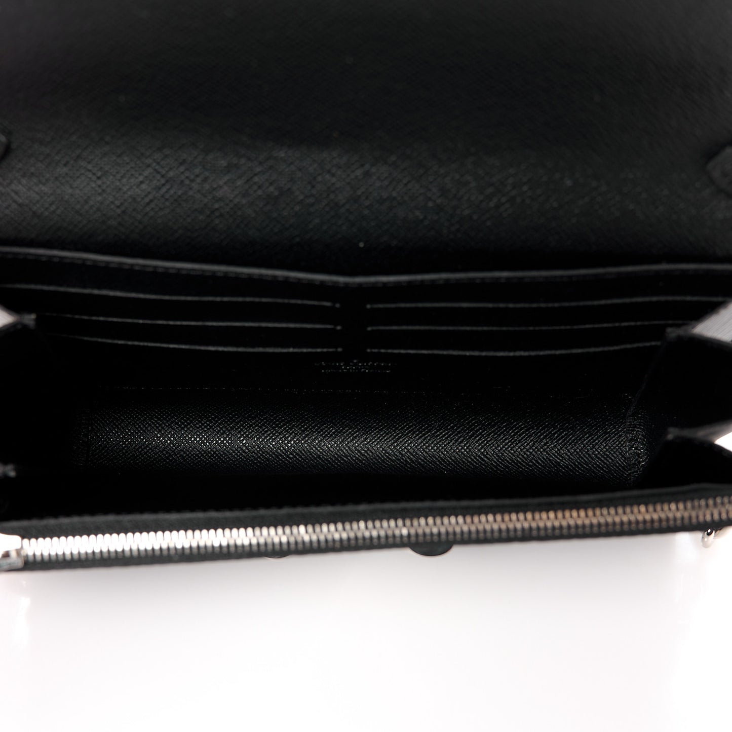Epi Twist Chain Wallet Black