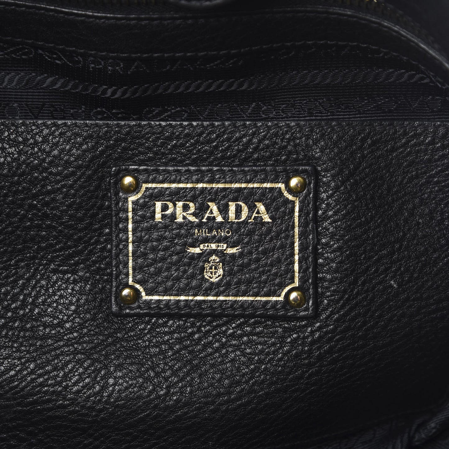 Vitello Daino Side Pocket Tote Black
