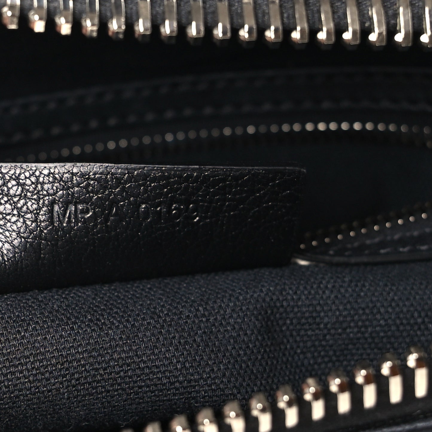 Sugar Goatskin Small Antigona Black