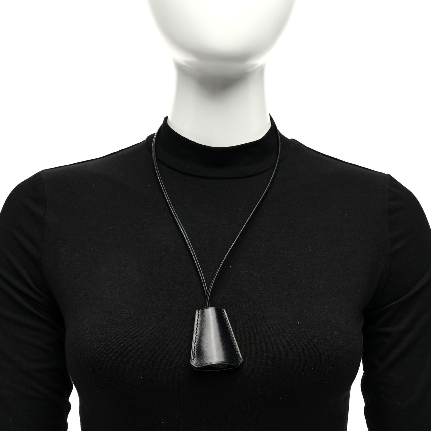 Swift Clochette Long Necklace Black