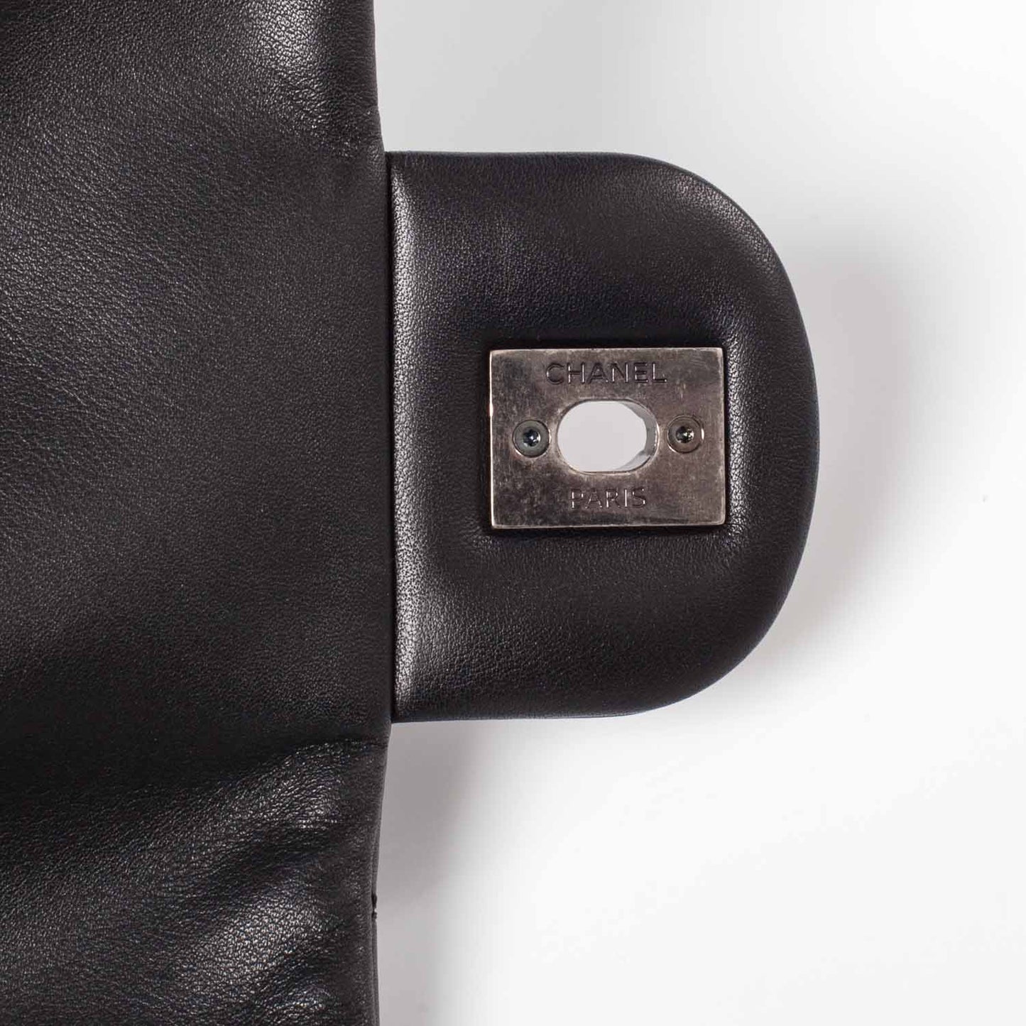 Calfskin Coco Pleats Messenger Flap Black