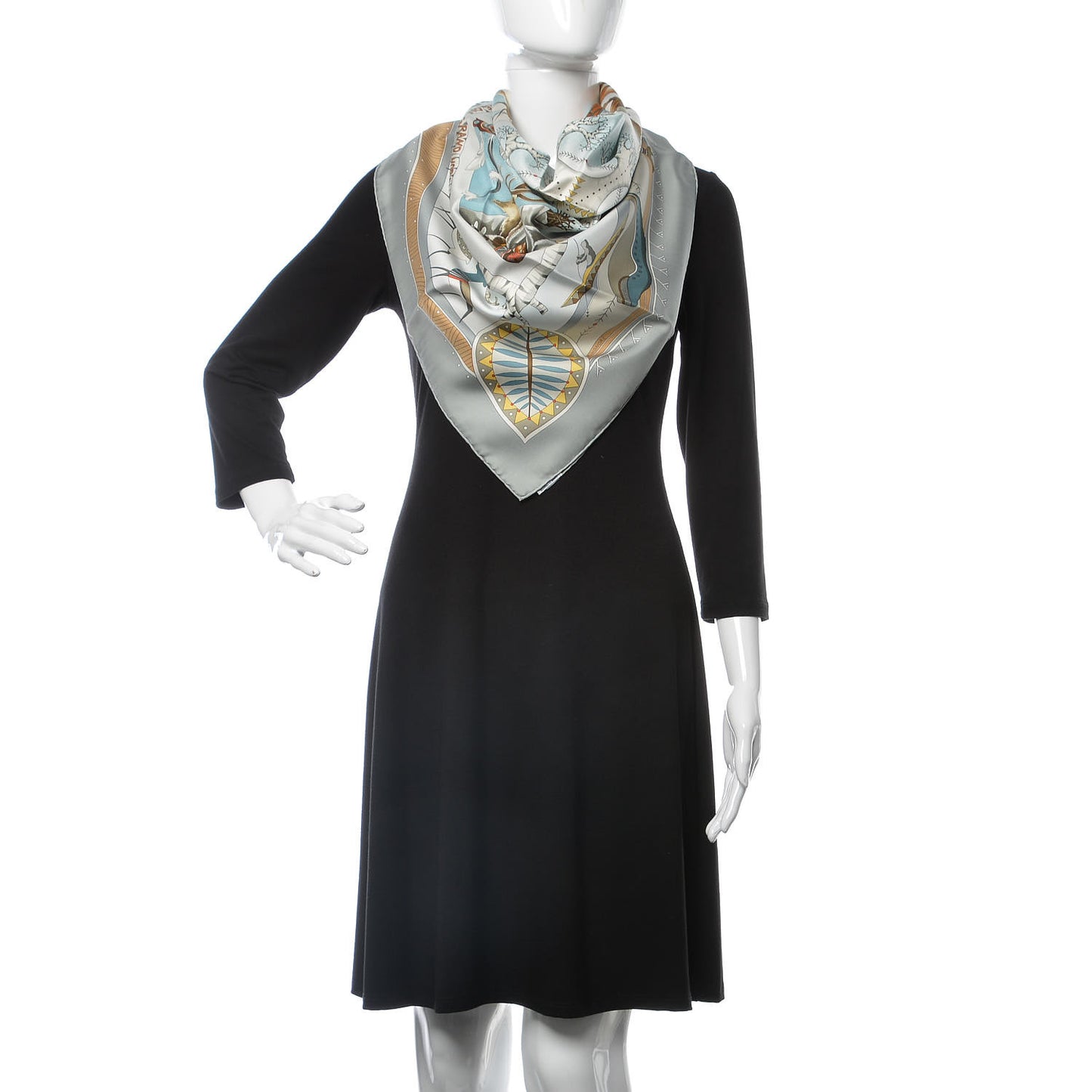 Silk La Vie Du Grand Nord Scarf 90 Bleu Lavande Bleu Pale Gris Perle